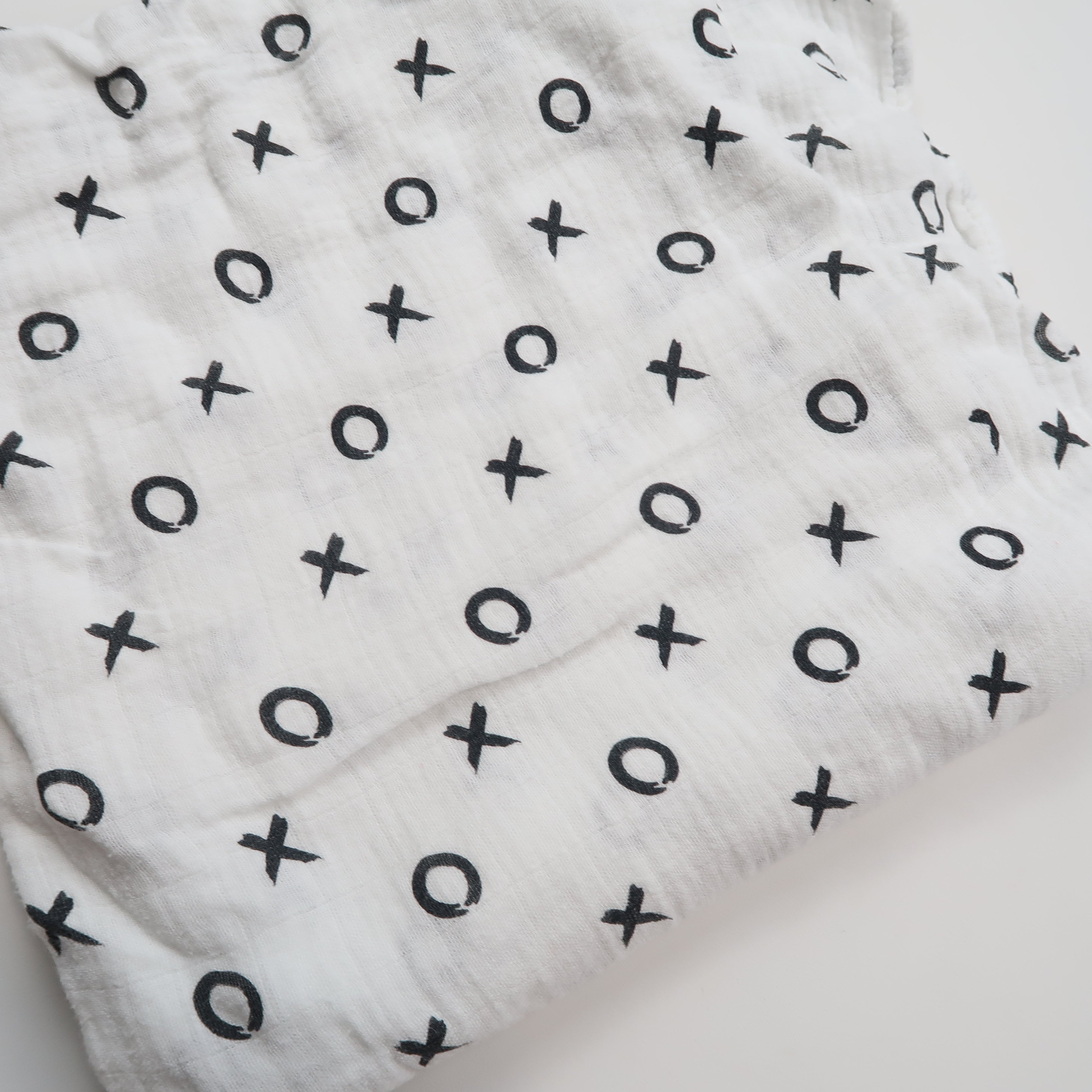 Lulujo - Swaddle Blanket (OS)