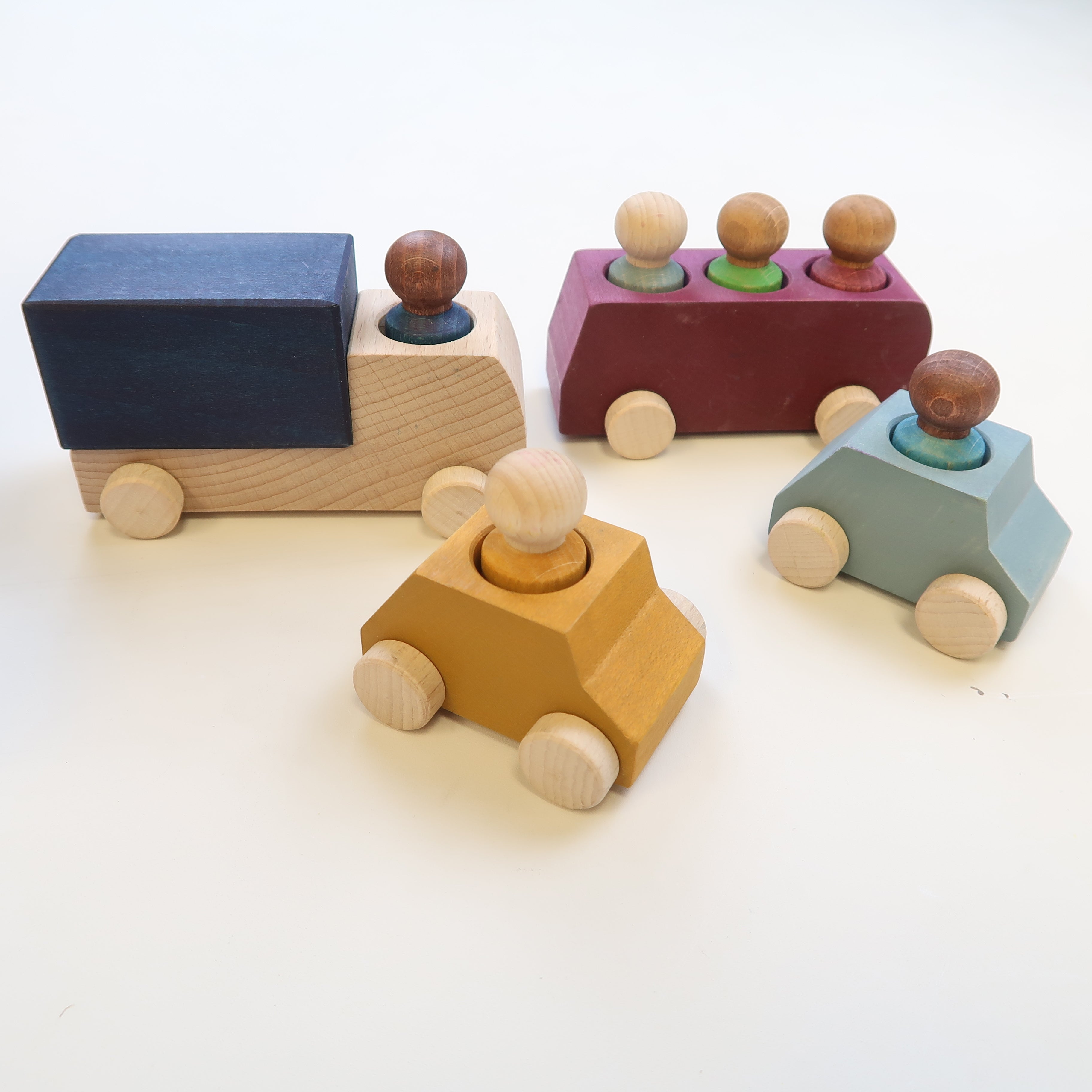 Lubulona - 4 Pack Vehicle on the Road &