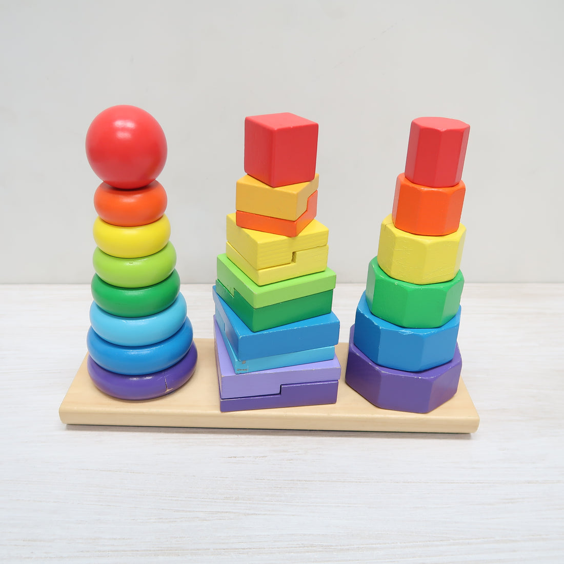 Melissa & Doug - Wooden Geometric Stacker