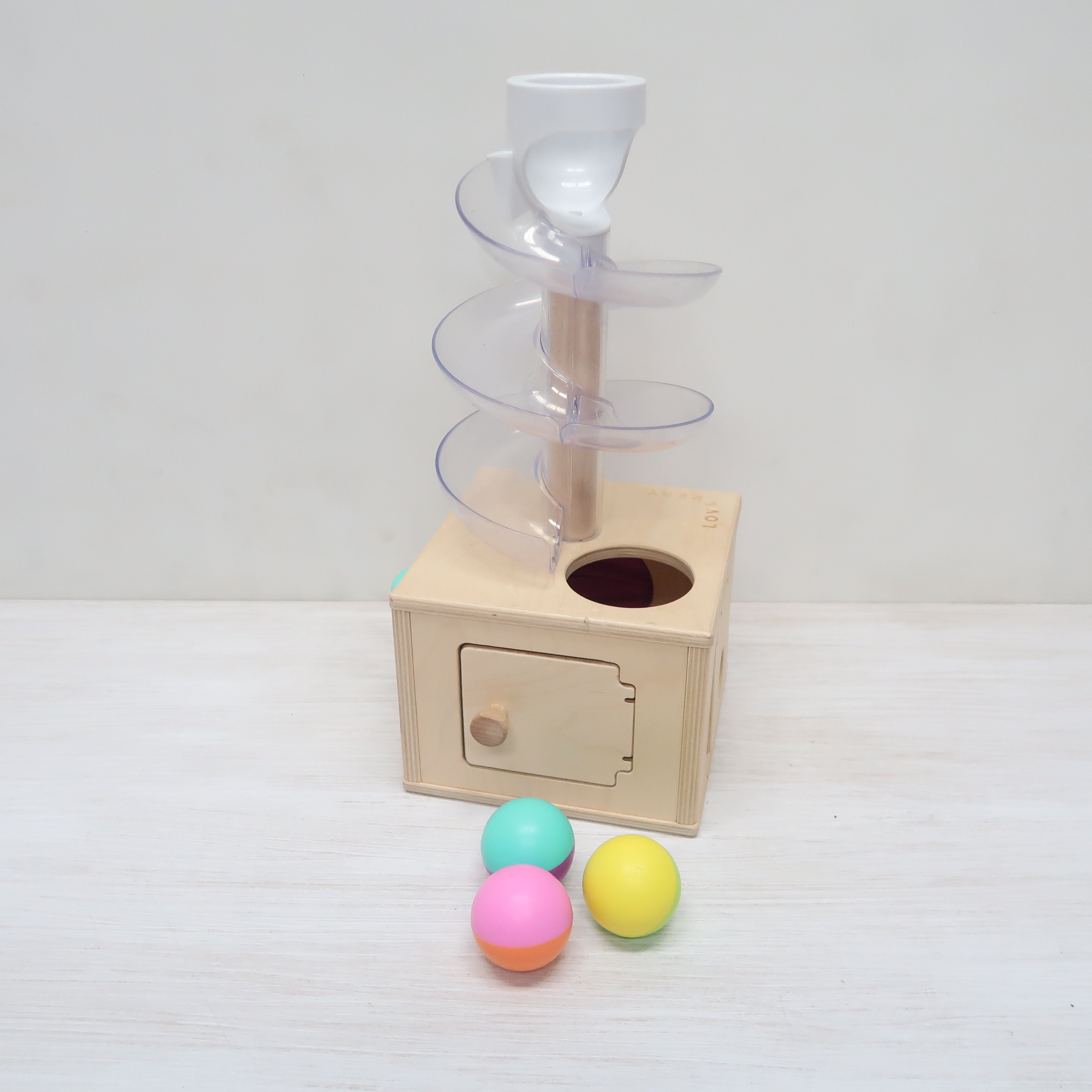 Lovevery - Slide & Seek Ball Run