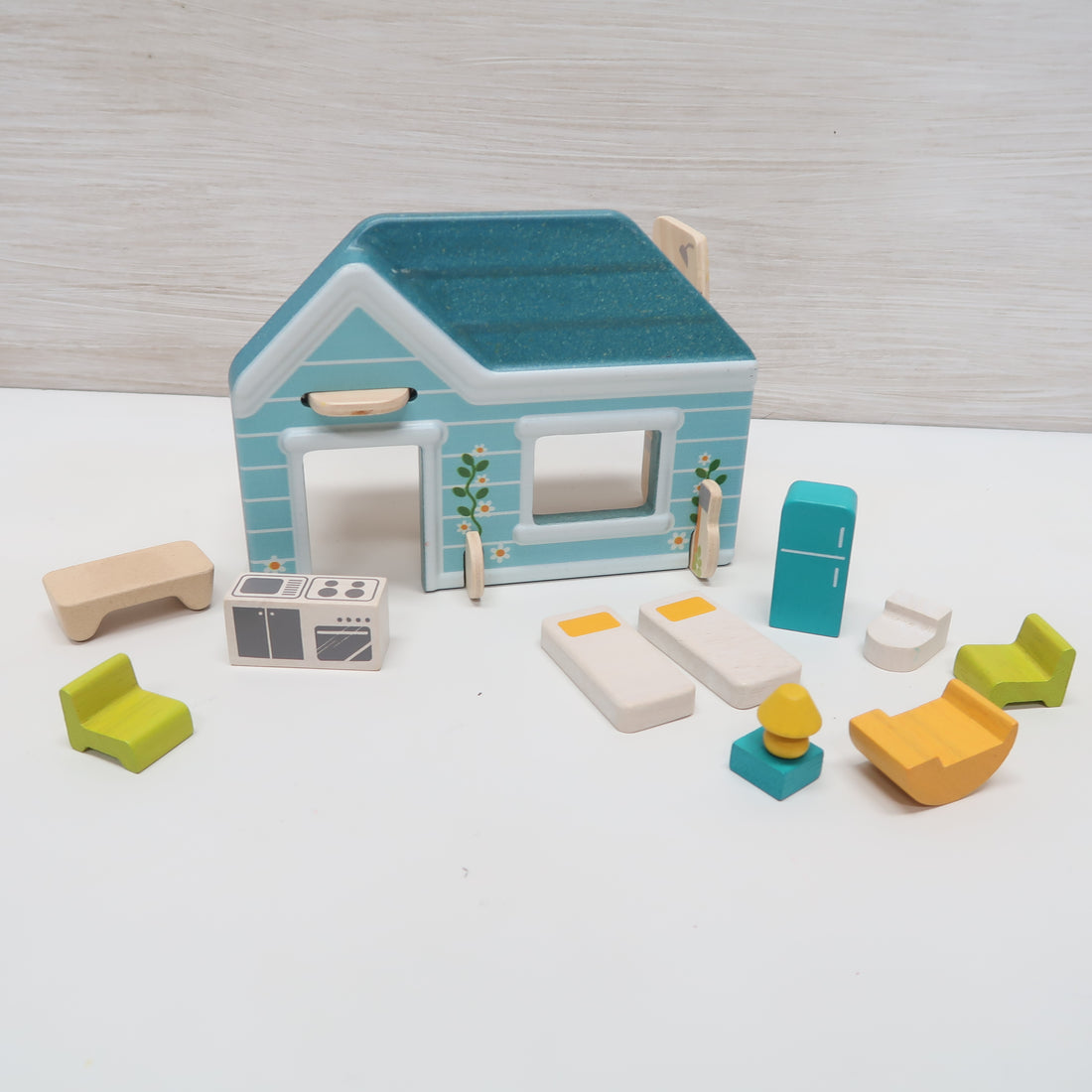 Plan Toys - Small Home