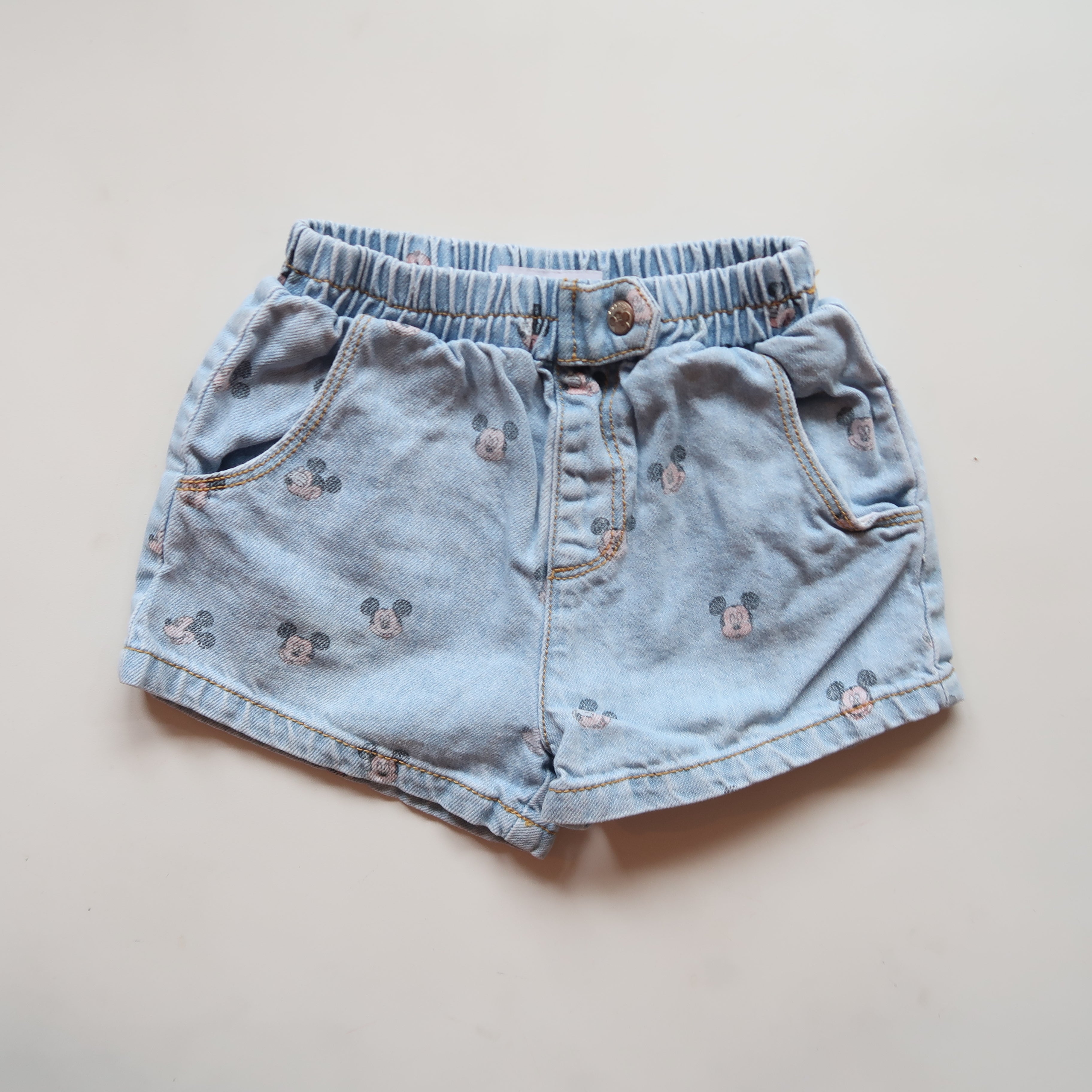 Zara - Shorts (3/4Y)