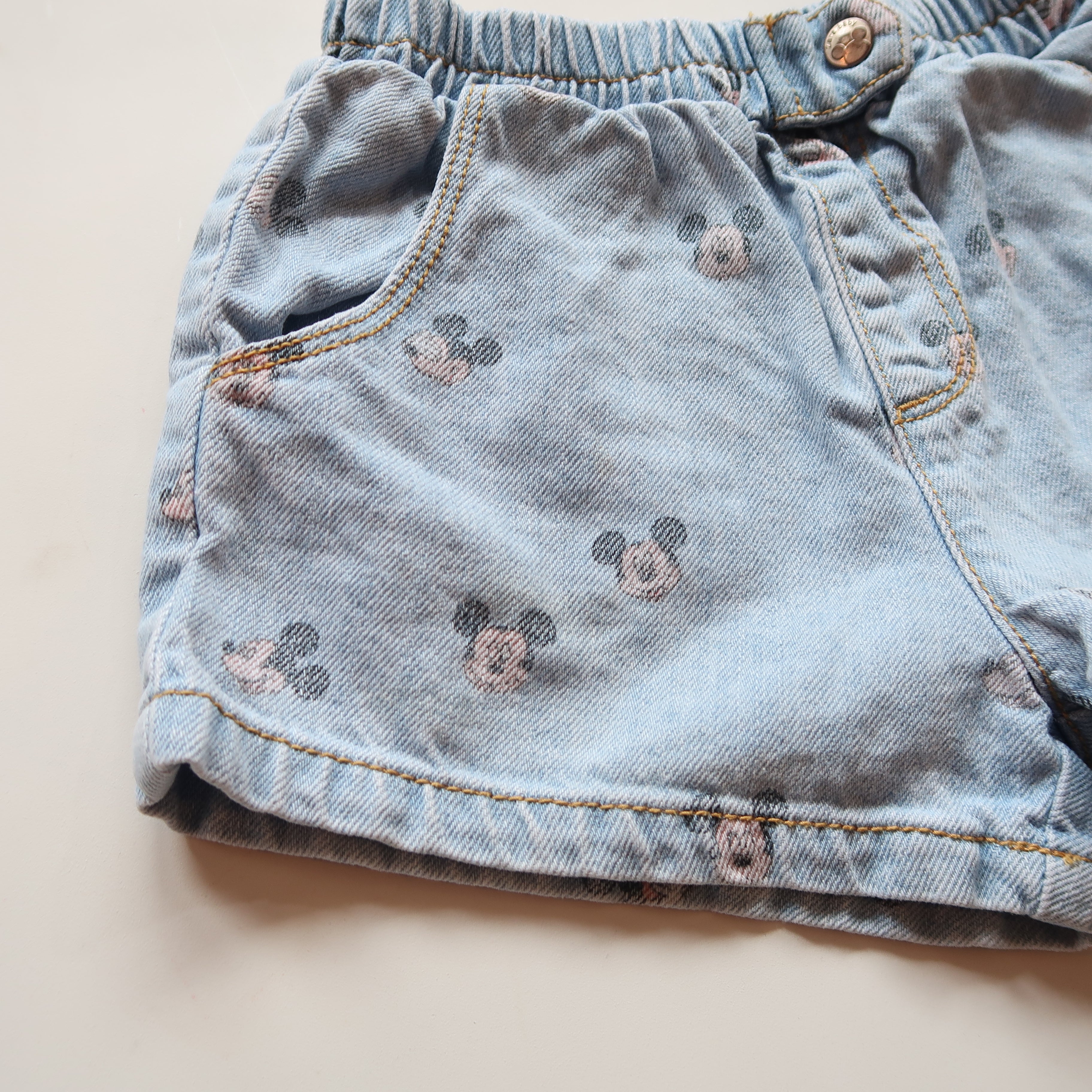 Zara - Shorts (3/4Y)