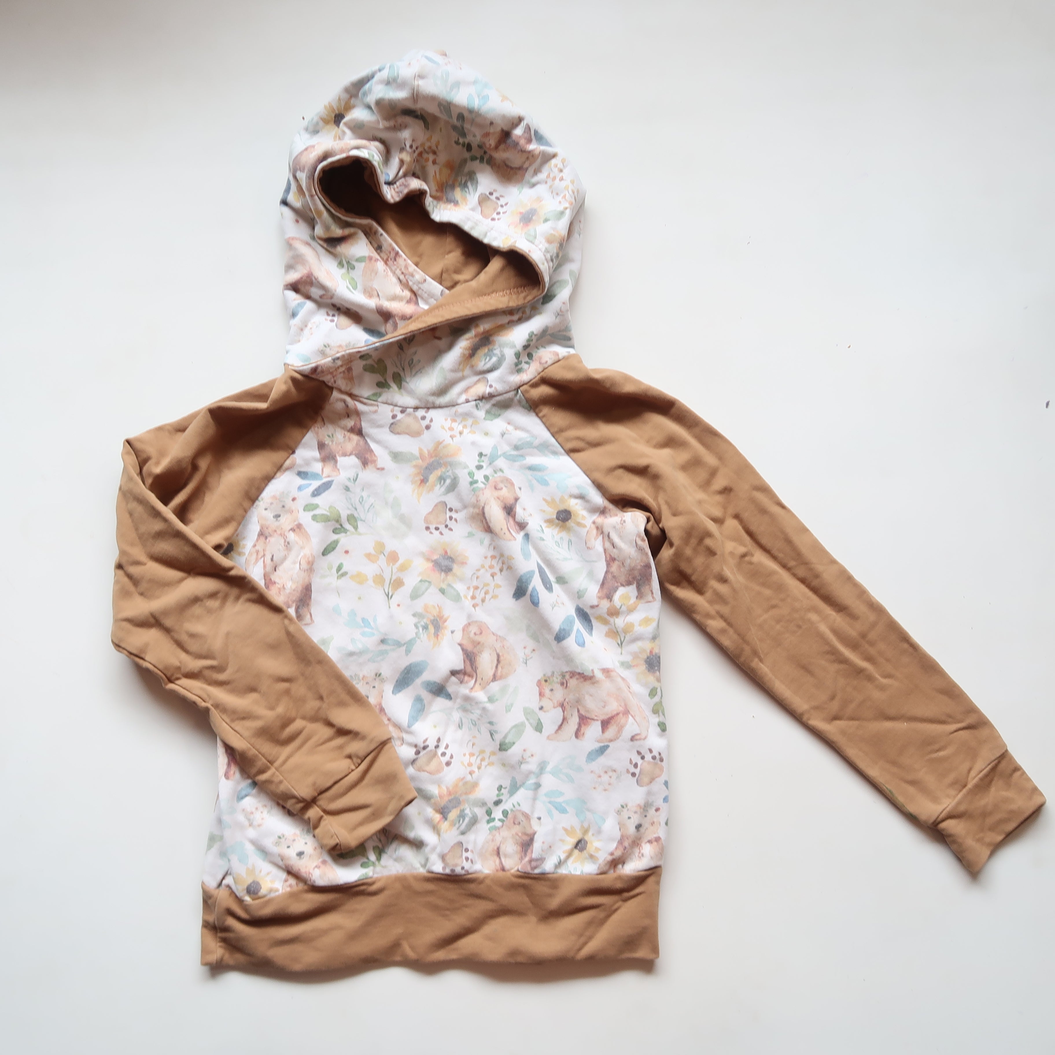 Ommella & Co - Hoodie (8Y) *few faint marks