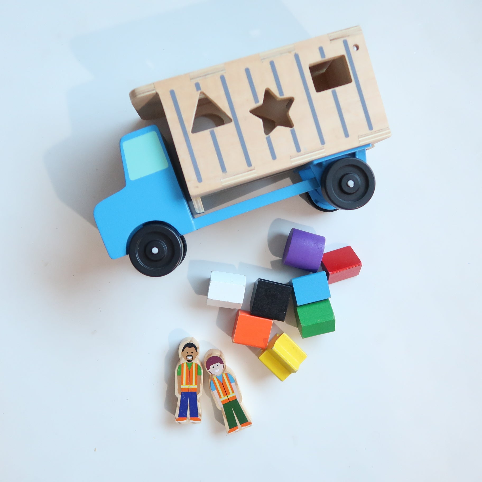 Melissa & Doug - Shape Sorting Truck