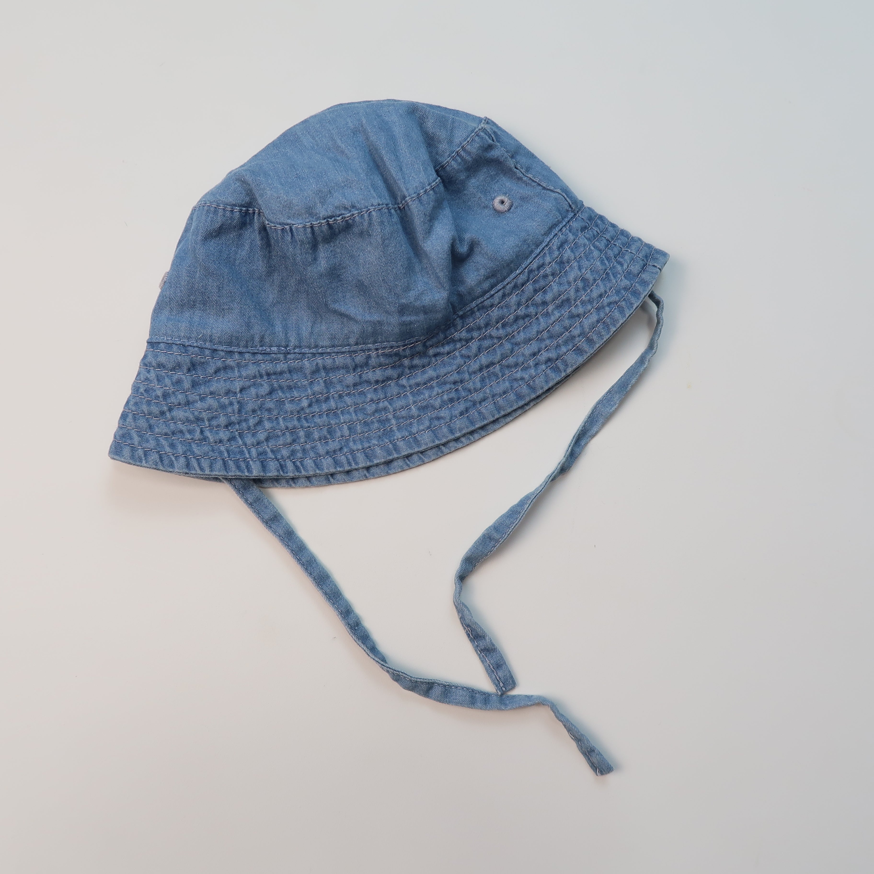 H&M - Hat (0-2M)