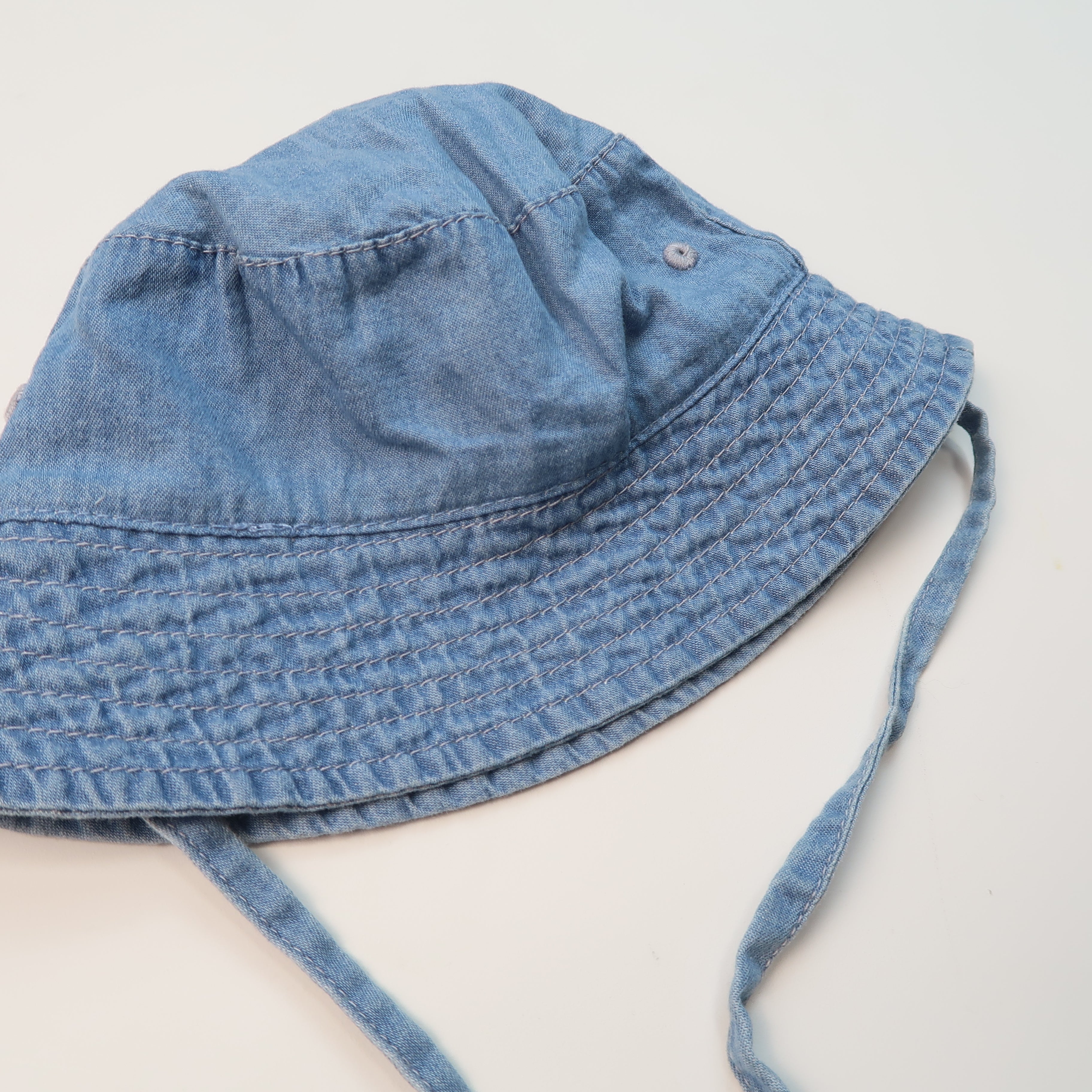 H&M - Hat (0-2M)