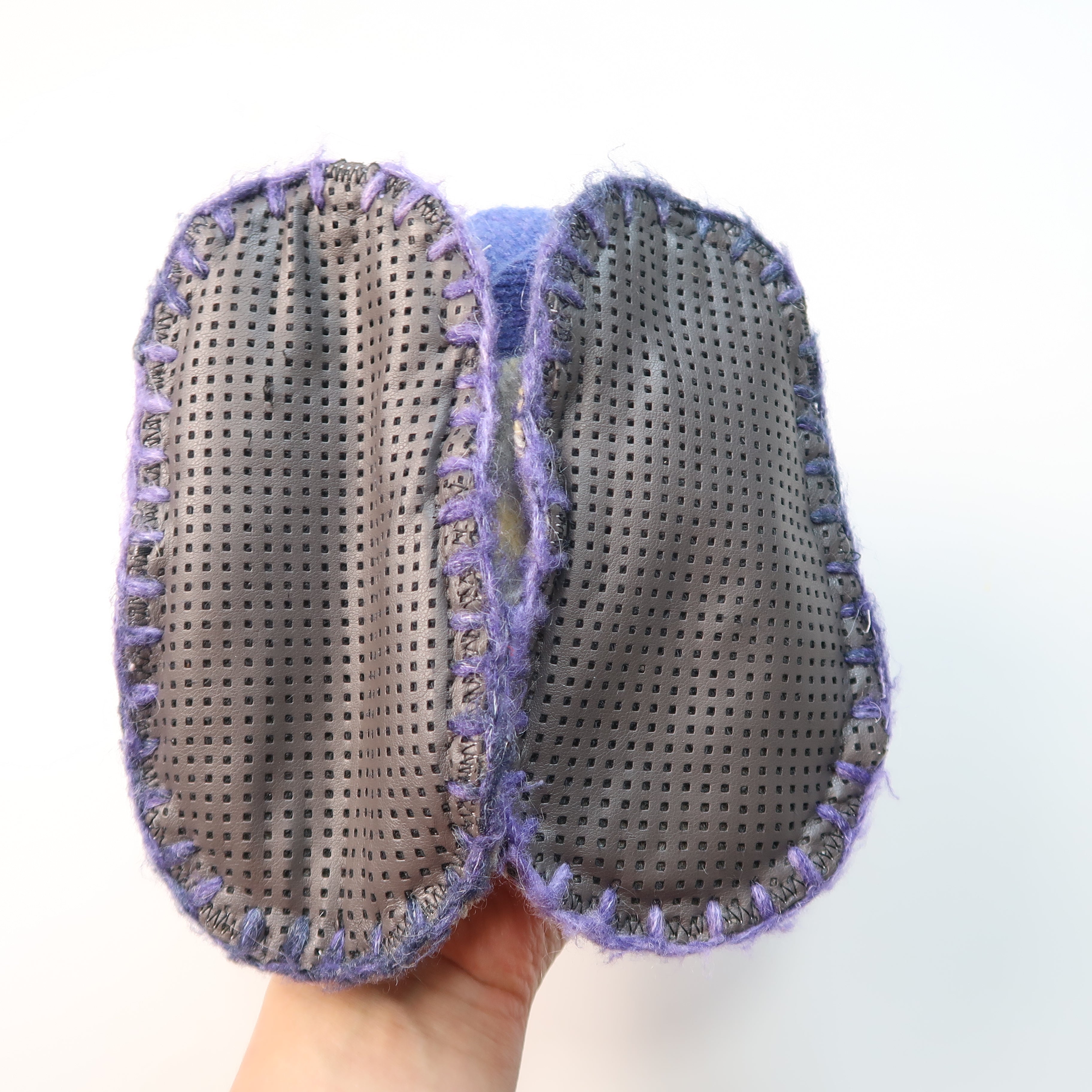 Unknown Brand - Slippers (Shoes - 7)