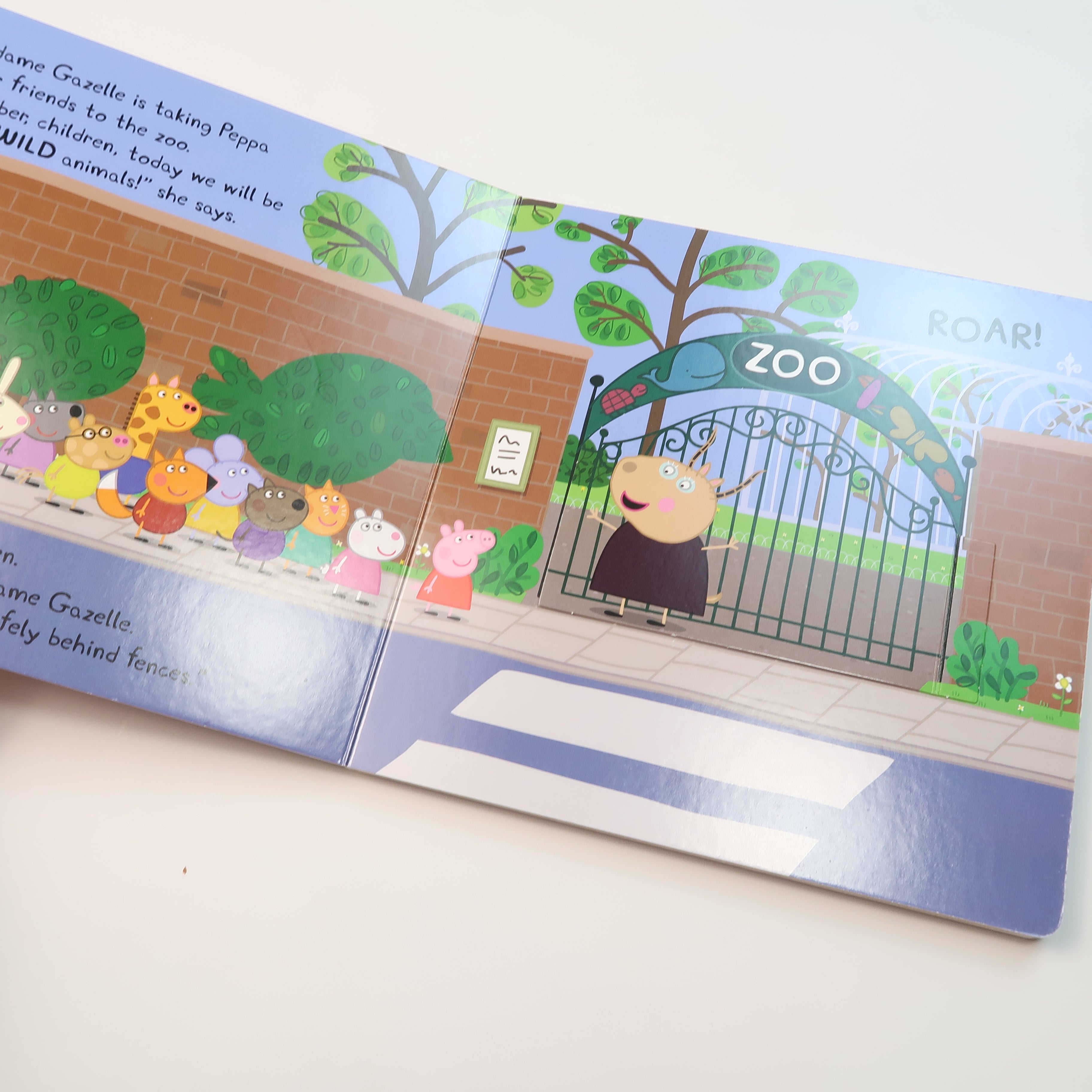 Peppa Pig - Peppa Goes to the Zoo