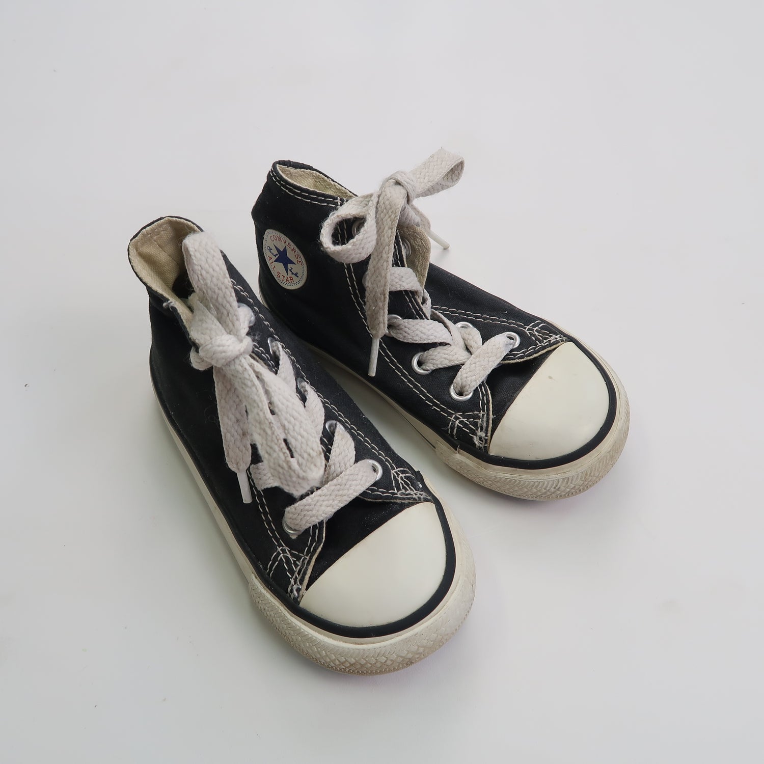 Converse - Shoes (Shoes - 7)