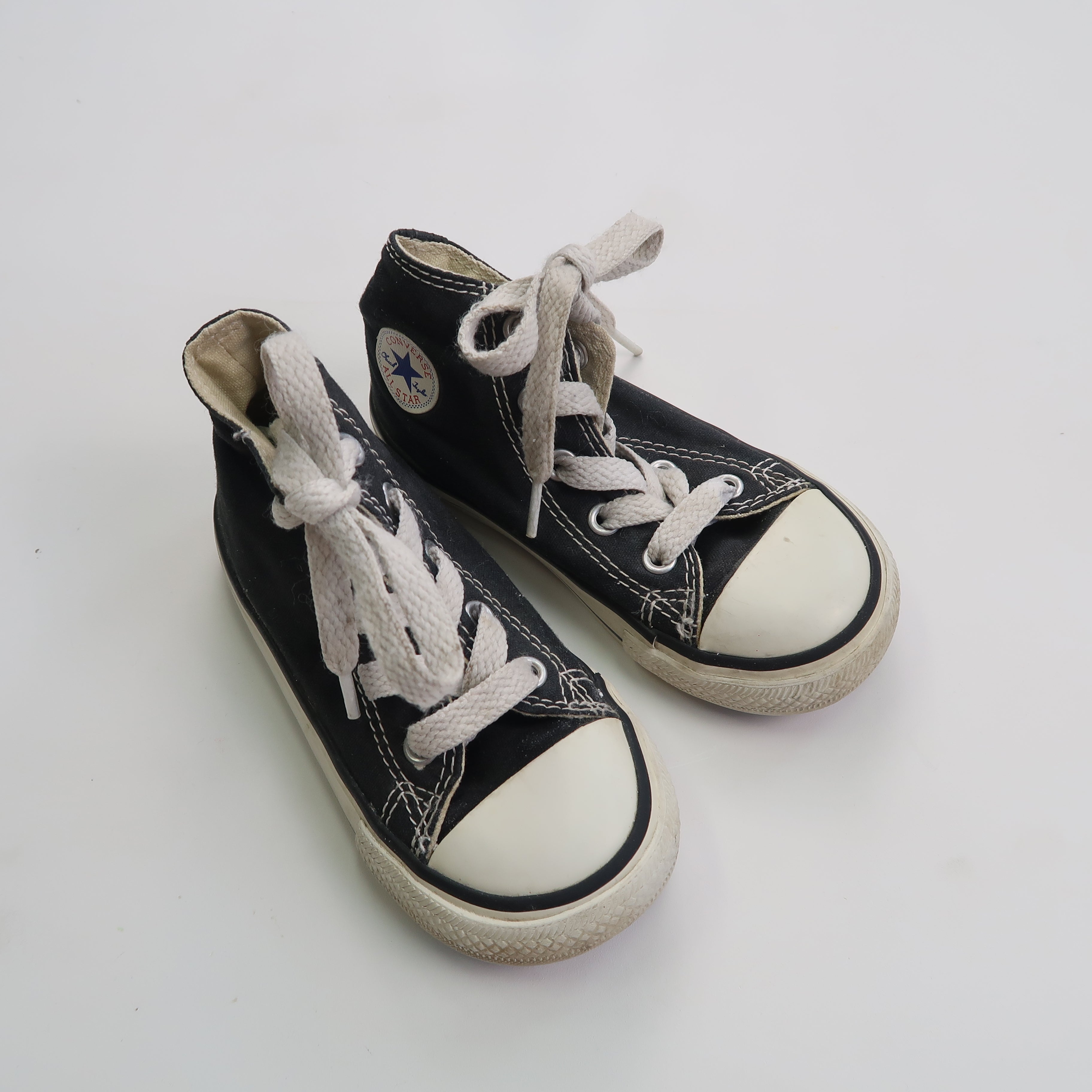 Converse - Shoes (Shoes - 7)