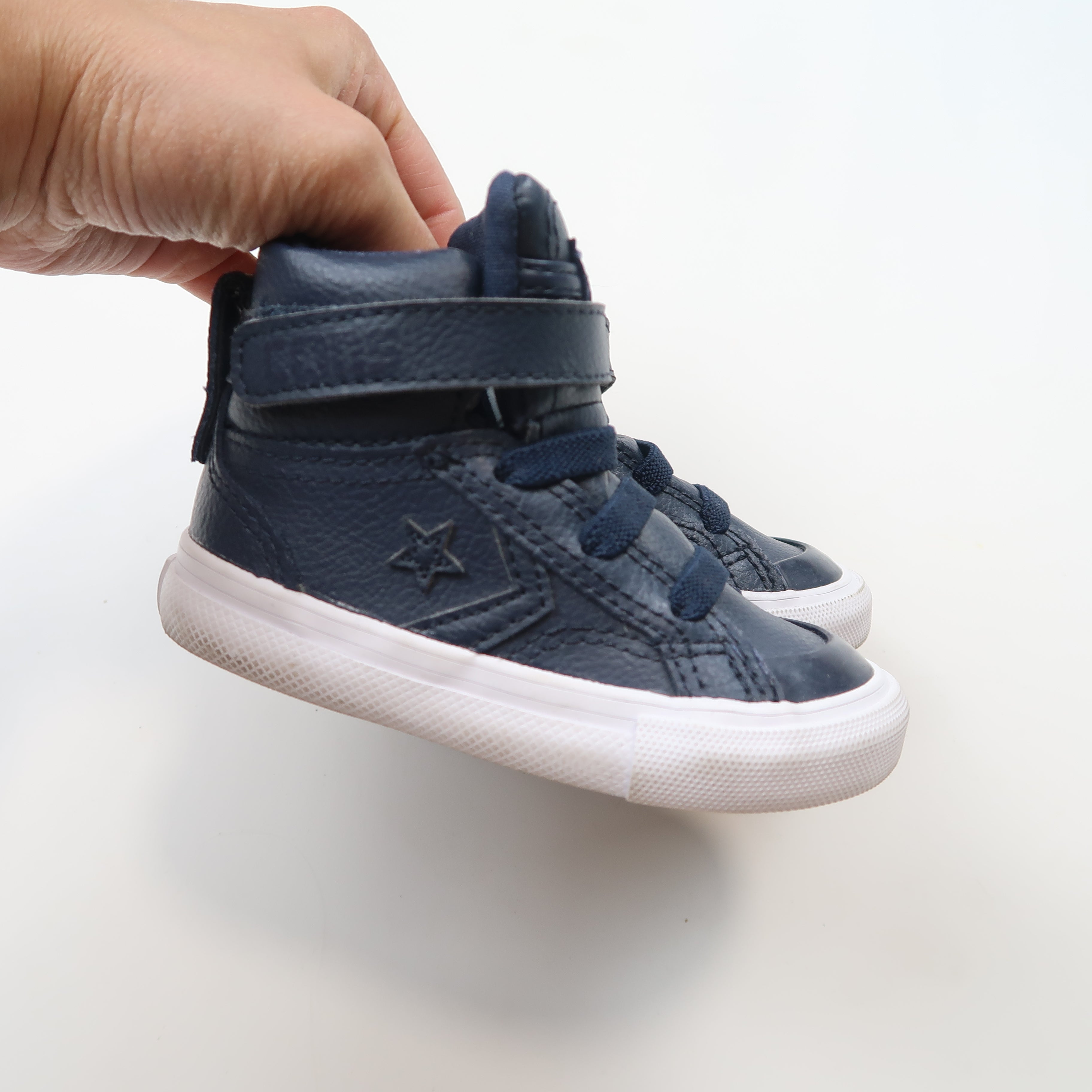 Converse - Shoes (Shoes - 5)