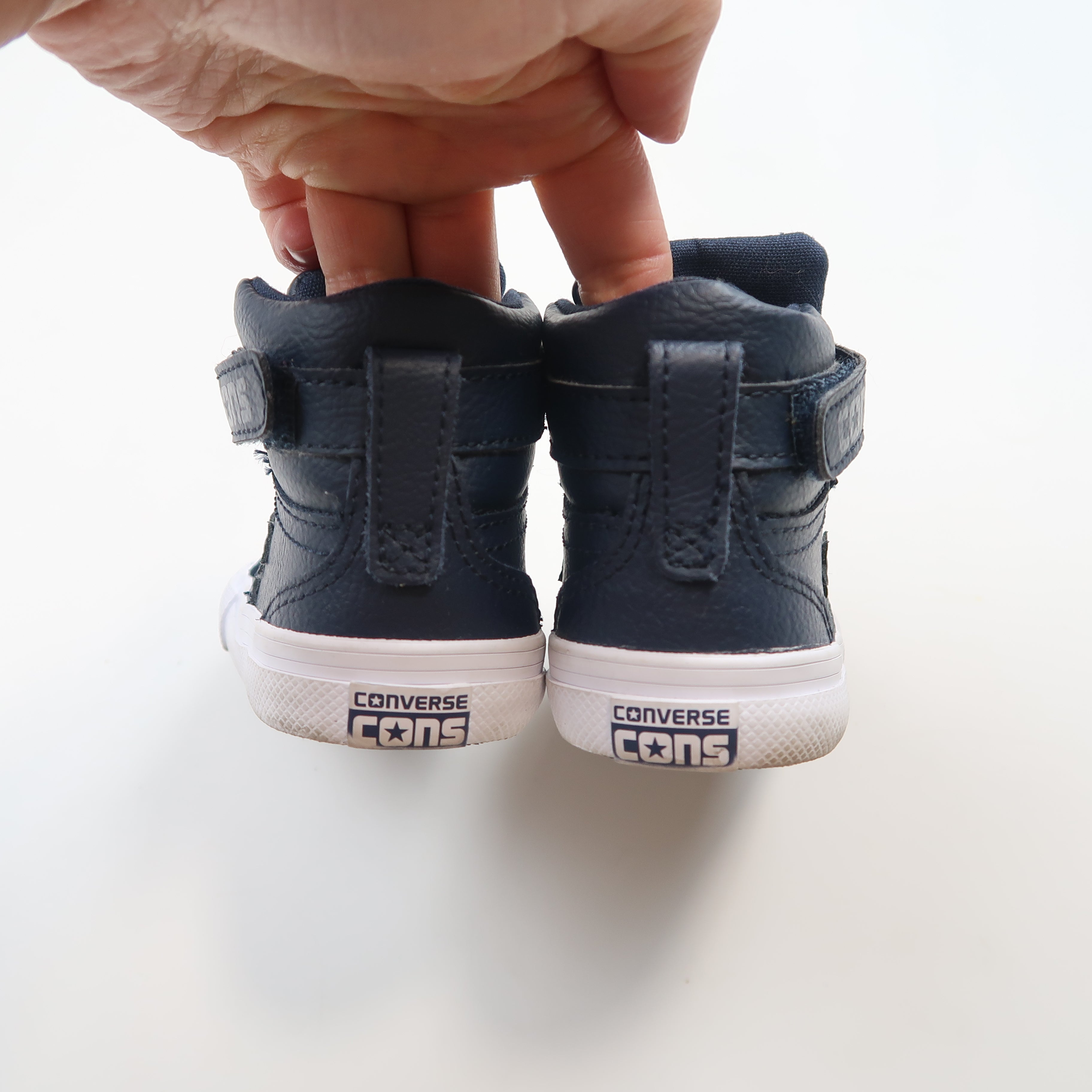 Converse - Shoes (Shoes - 5)