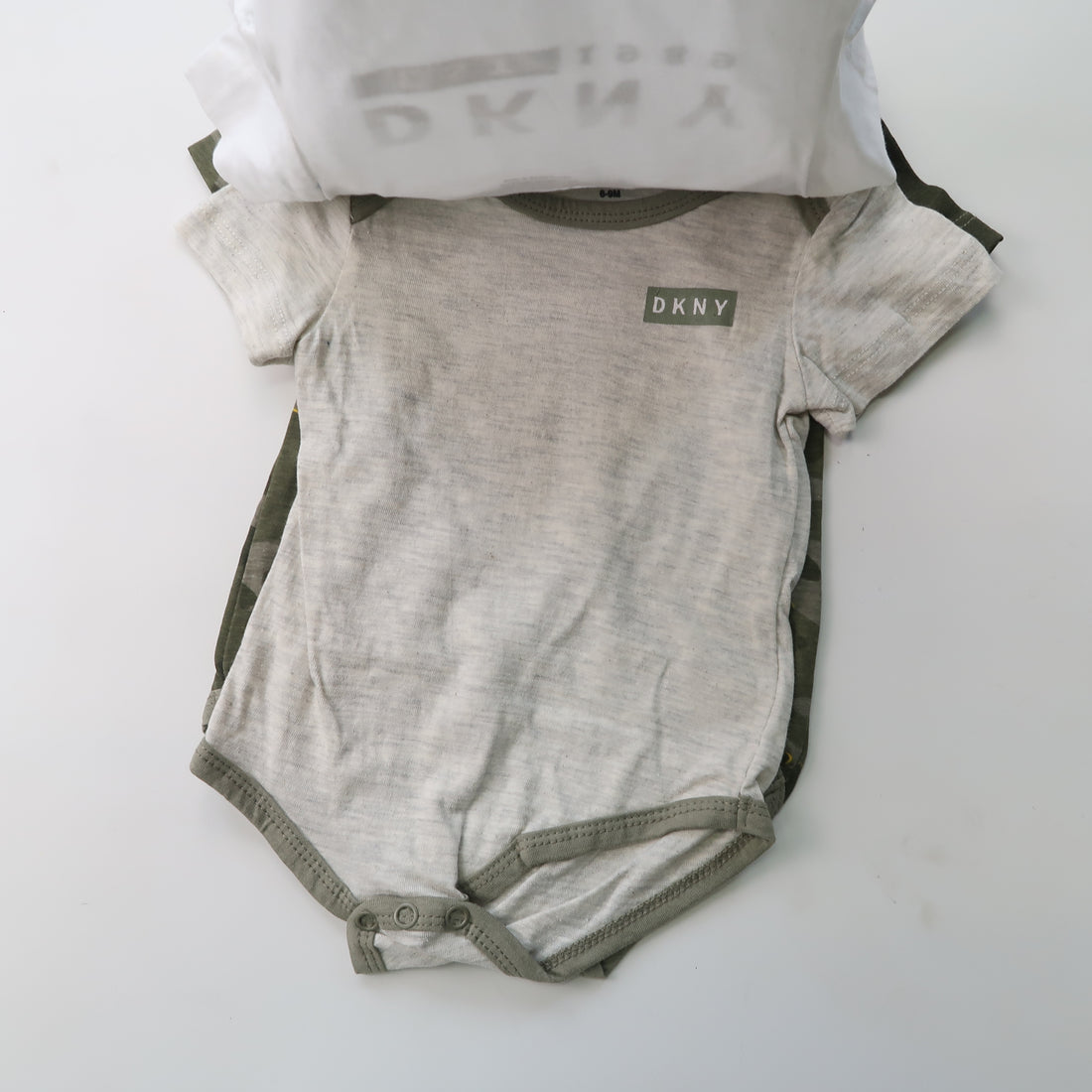 DKNY - Onesie (6-9M)