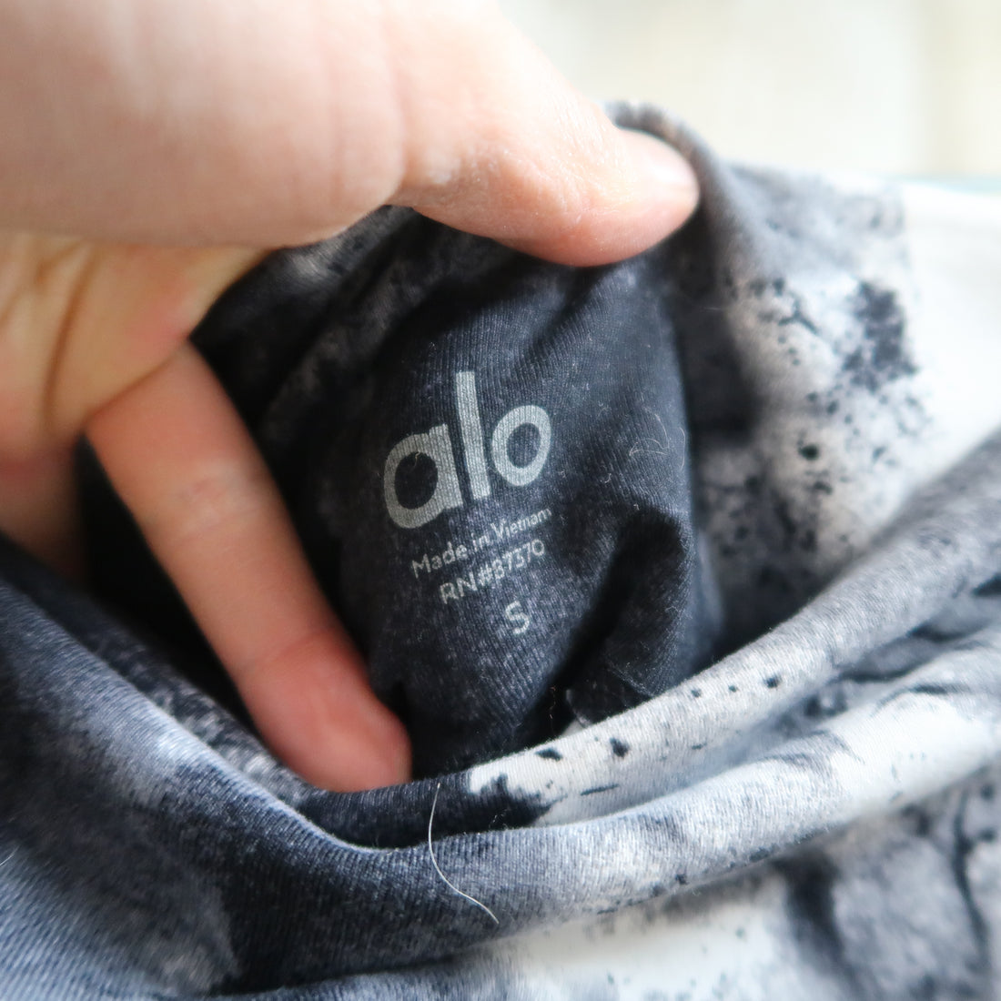 Alo - Capri Leggings (Women&