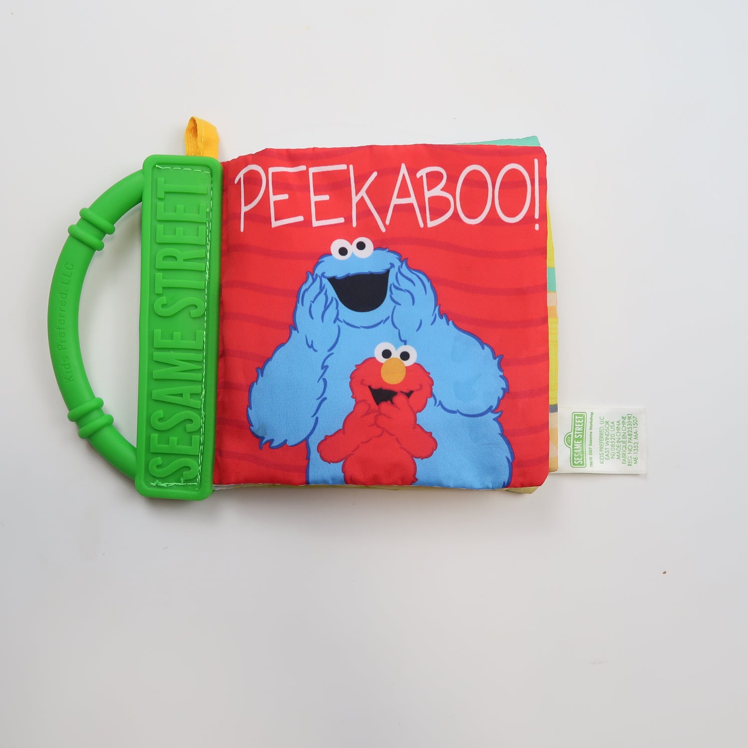 Sesame Street - Peekaboo Crinkle Book (OS)