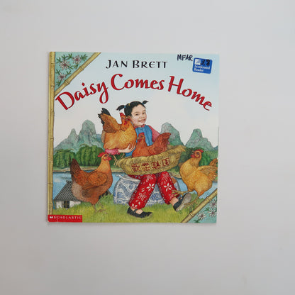 Daisy Comes Home - Book
