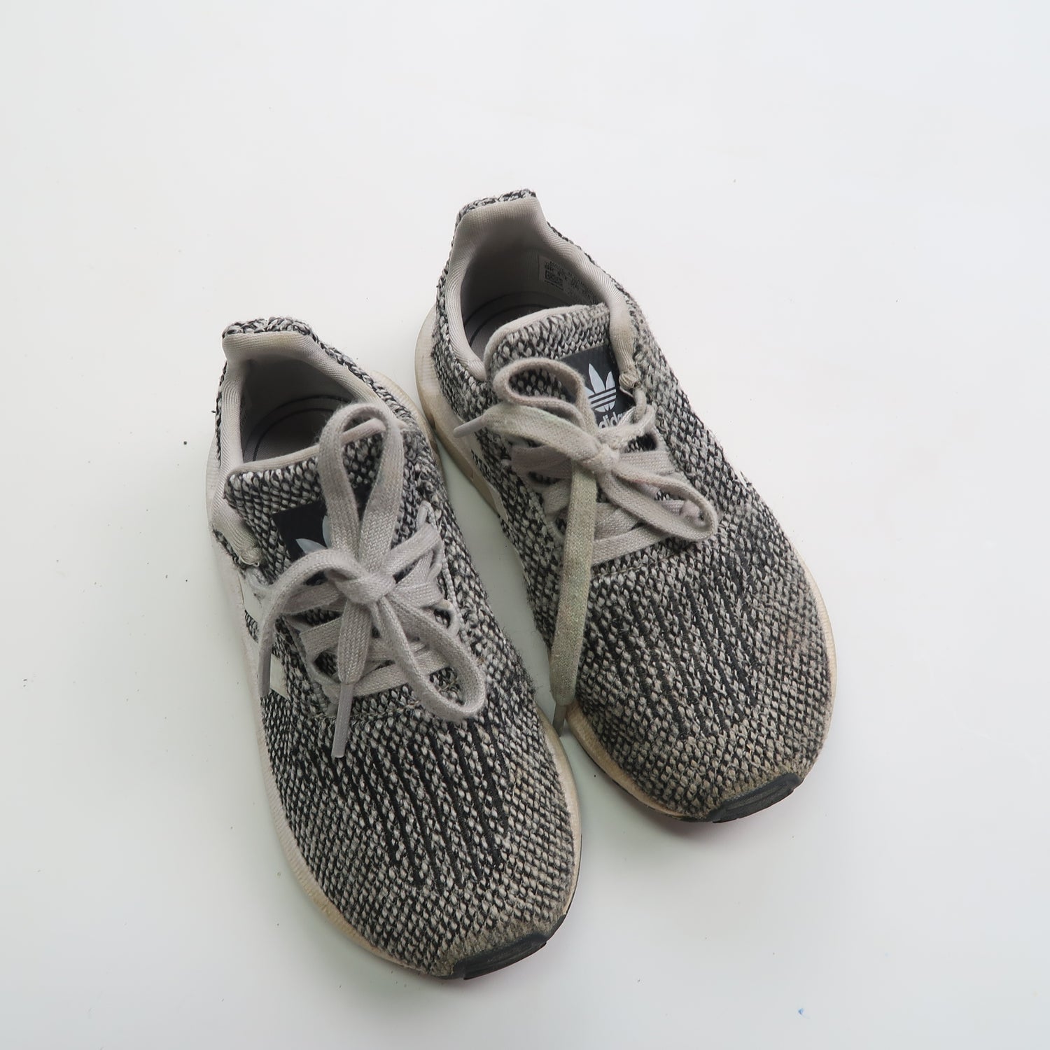 Adidas - Shoes (Shoes - 9) *gently used