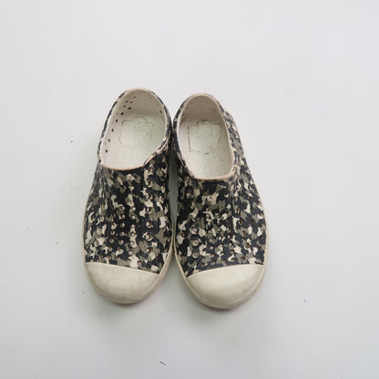 Native - Shoes (Shoes - 9) *gently used