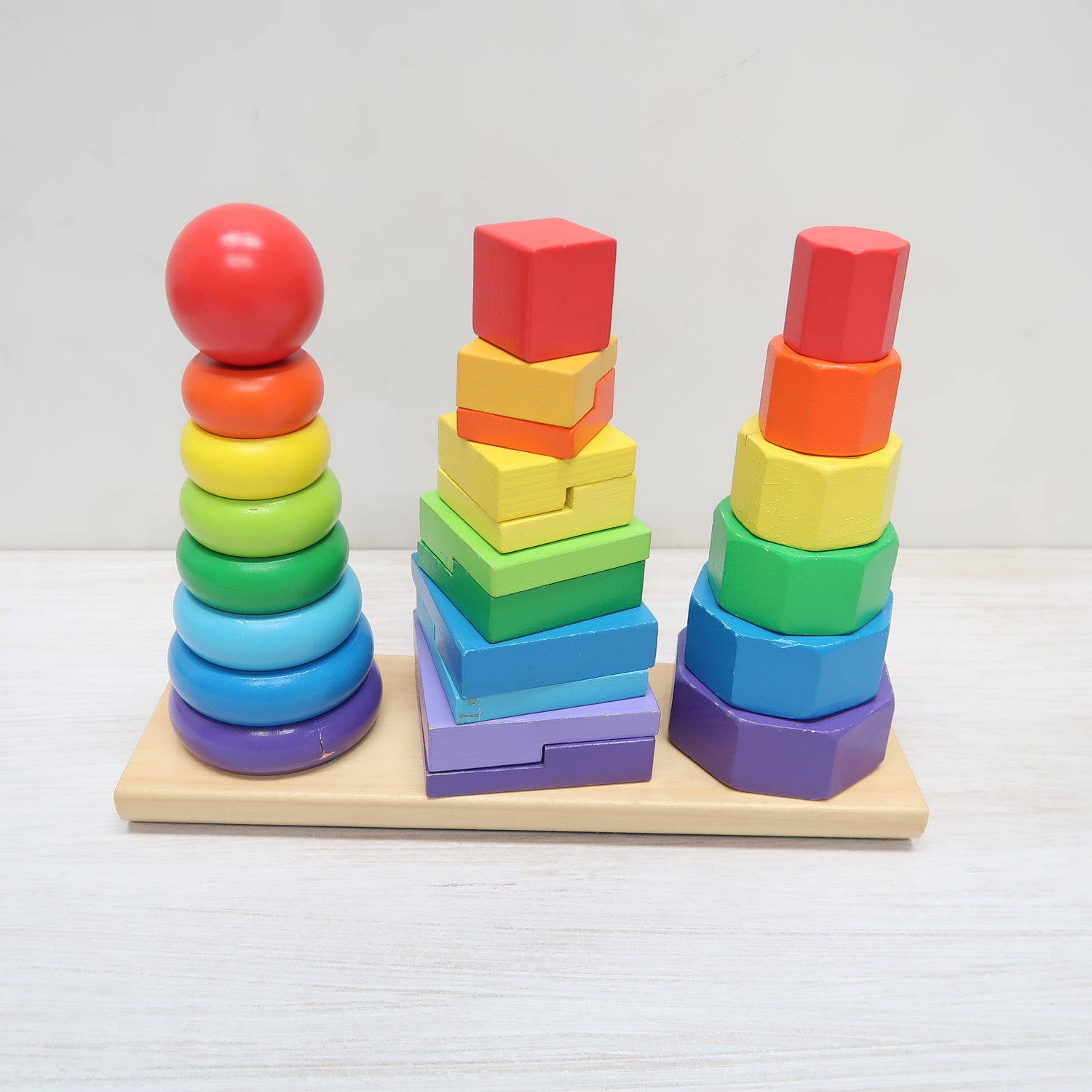 Melissa &amp; Doug - Wooden Geometric Stacker