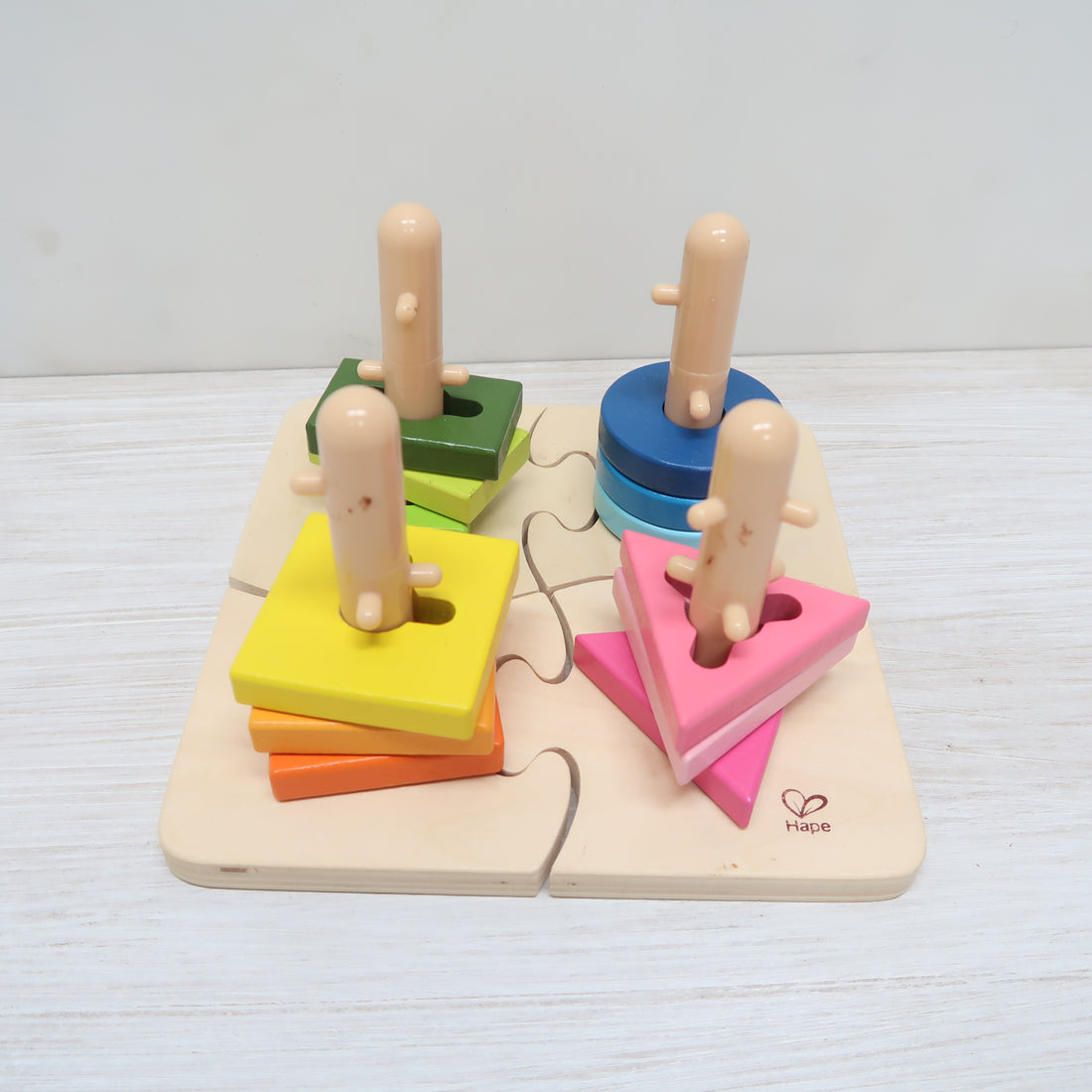Hape - Creative Peg Puzzle