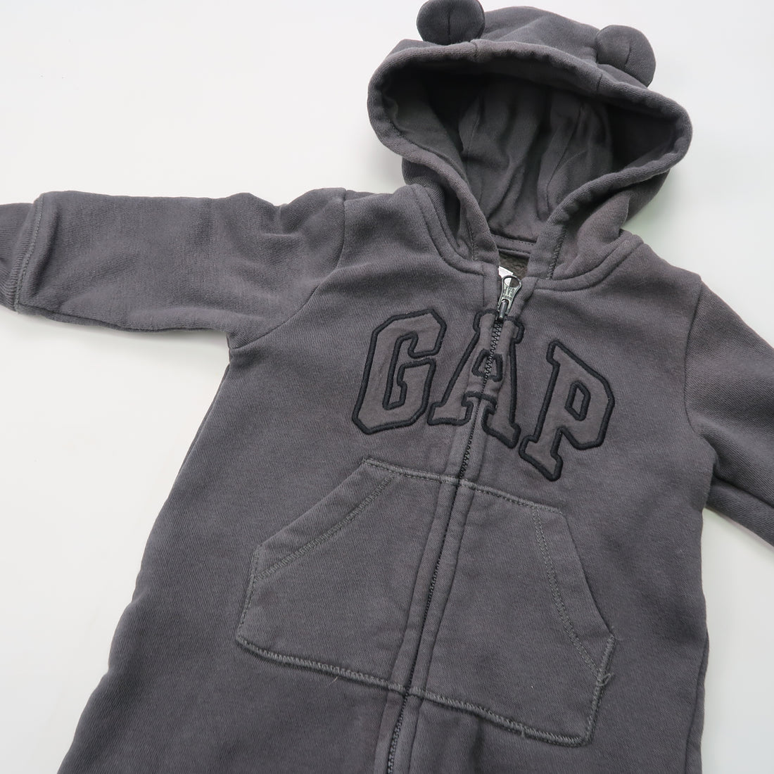 Gap - Romper (3-6M) *faint marking