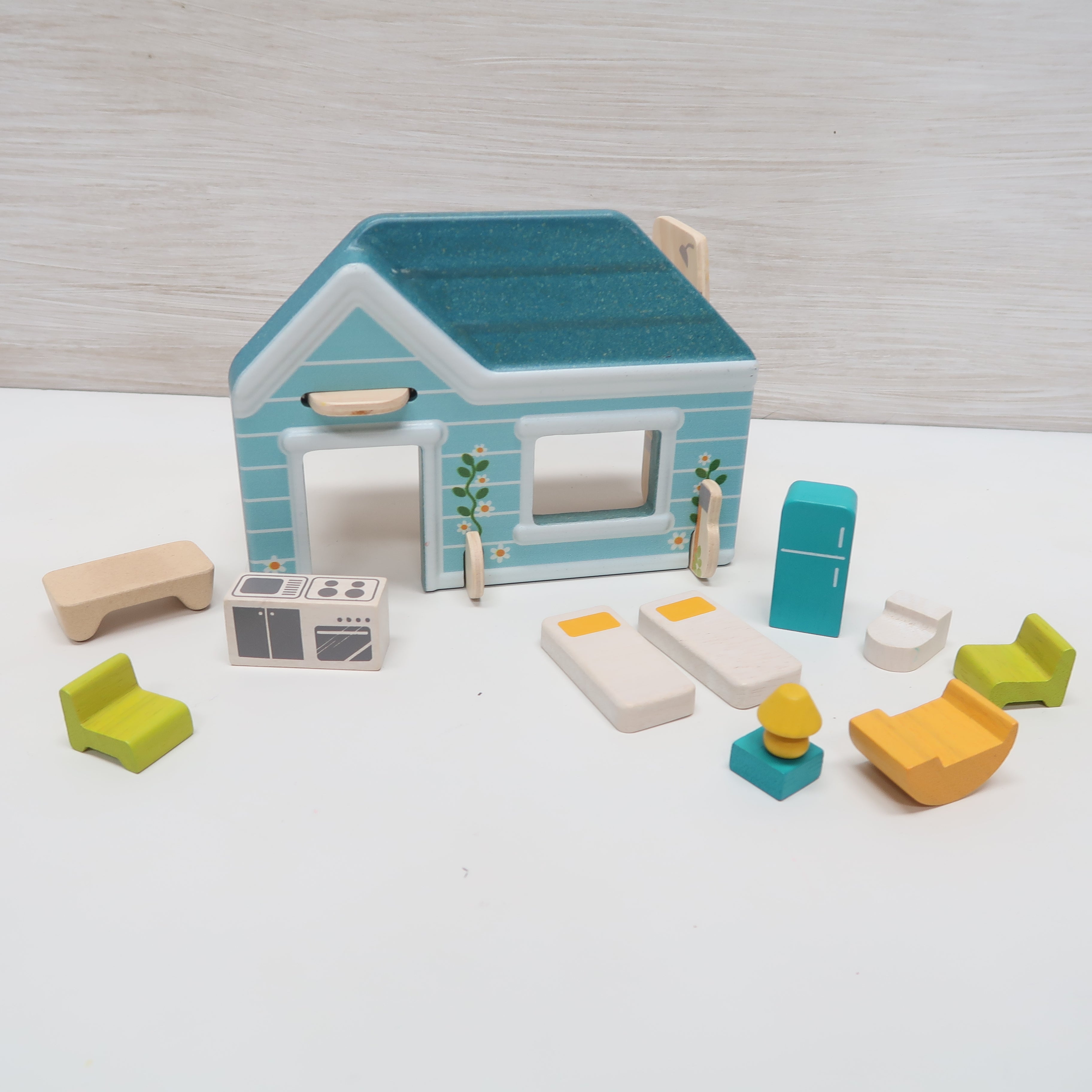 Plan Toys - Small Home