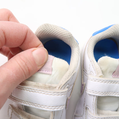 Nike - Shoes (Shoes - 5.5)