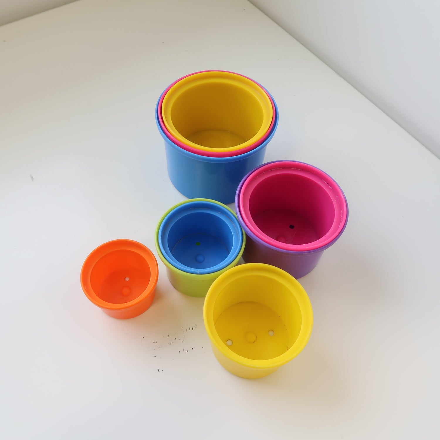 Unknown Brand - Plastic Stacking Cups