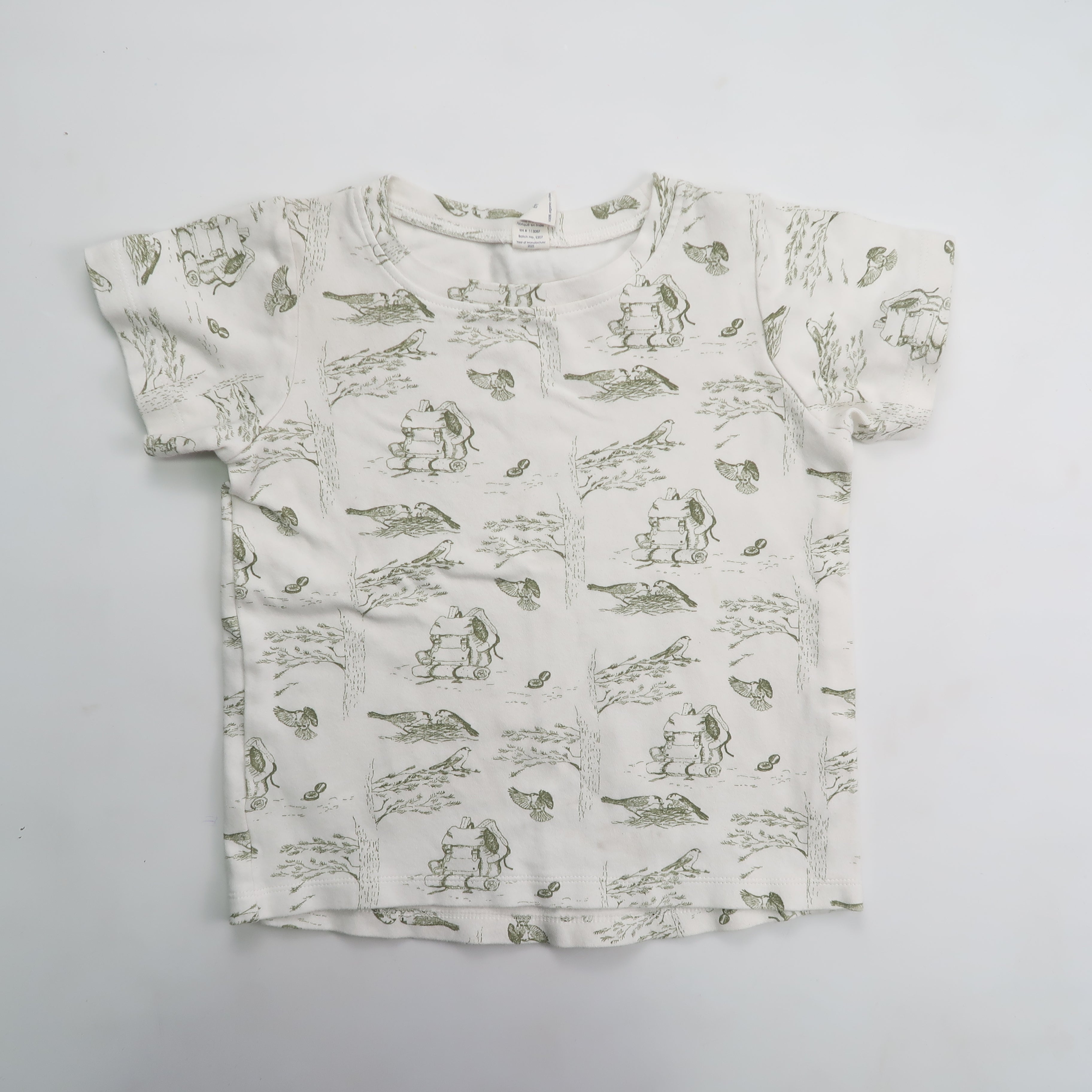 Kate Quinn - T-Shirt (6Y) *faint mark