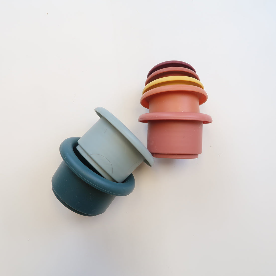 Unknown Brand - Silicone Stacking/Bath Cups