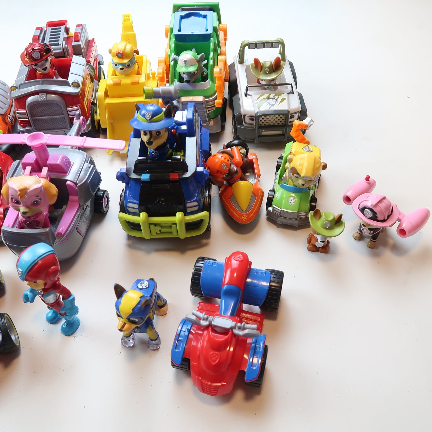 Paw Patrol - Large Vehicle and Character Set (Toy)