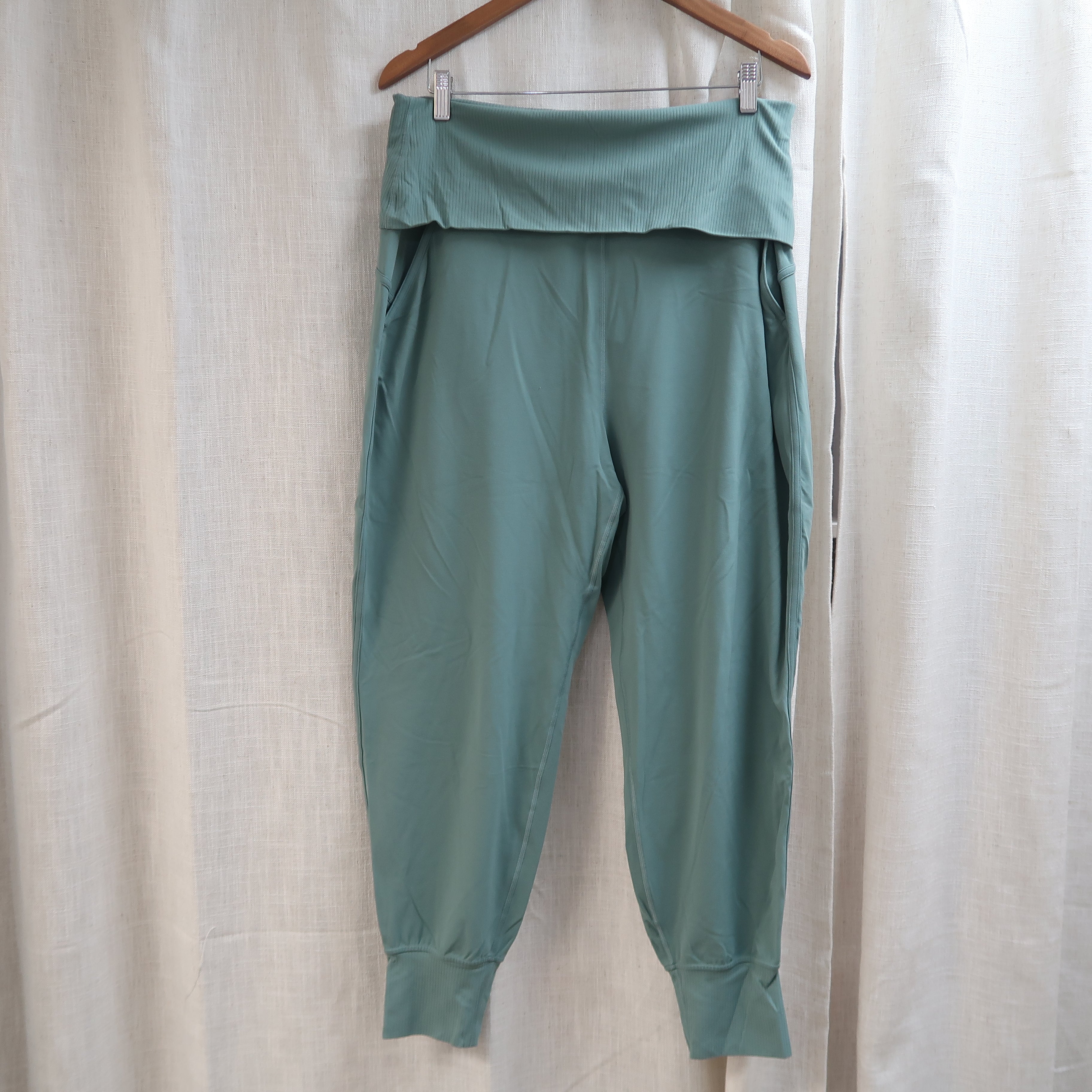 Lululemon - Pants (Women&