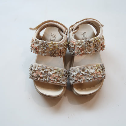 Zara - Sandals (Shoes - 8) *gently used