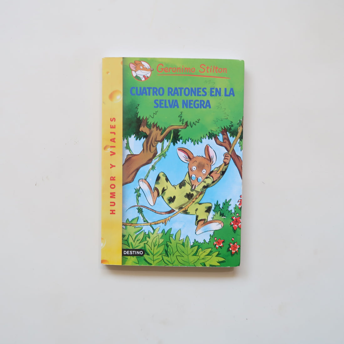 Cuatro Ratones en la Selva Negra - Paperback