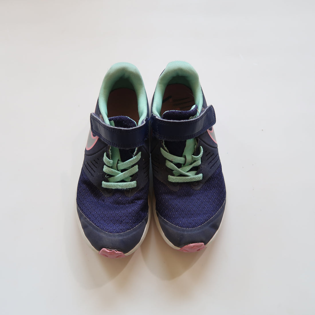 Nike - Shoes (Shoes - 12)