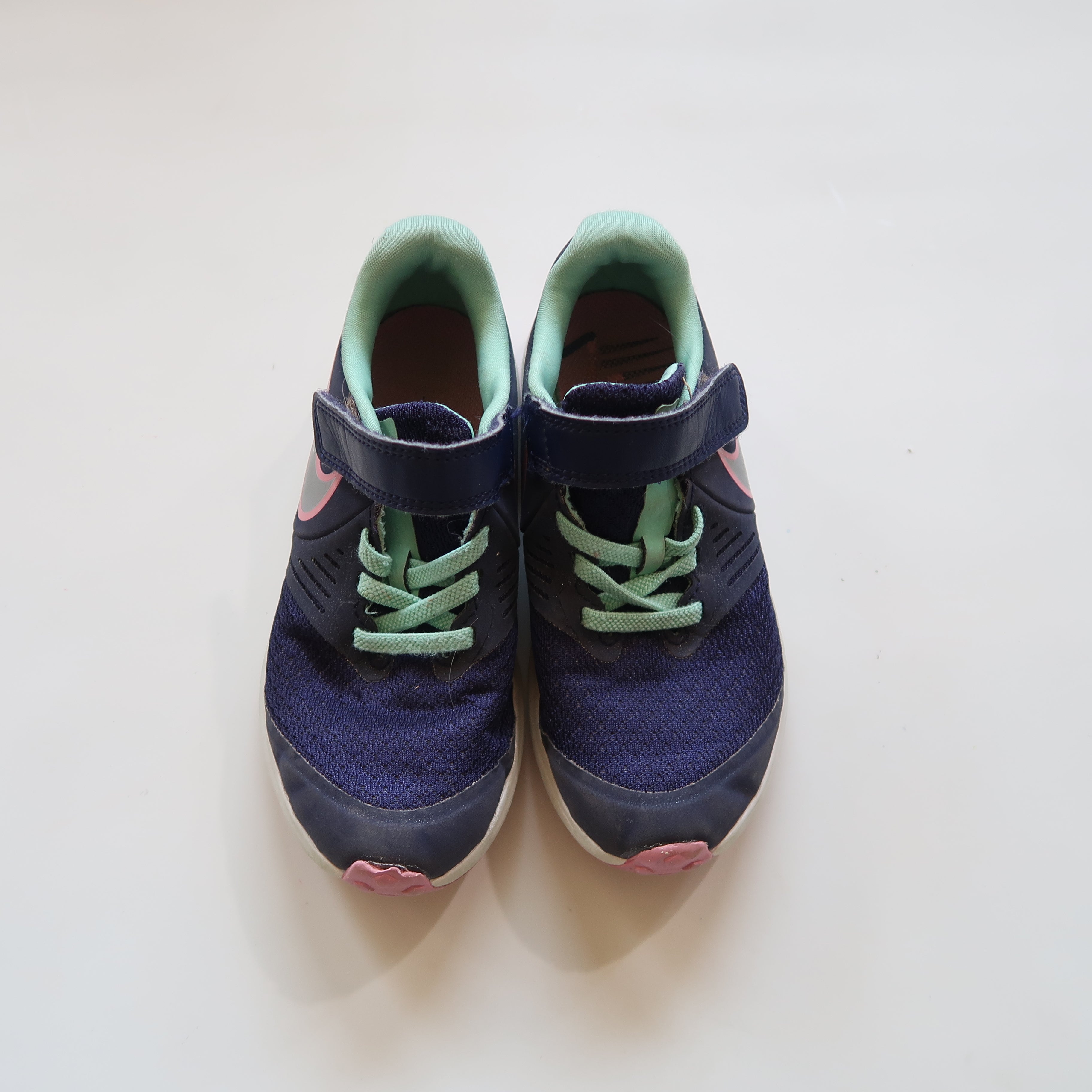 Nike - Shoes (Shoes - 12)