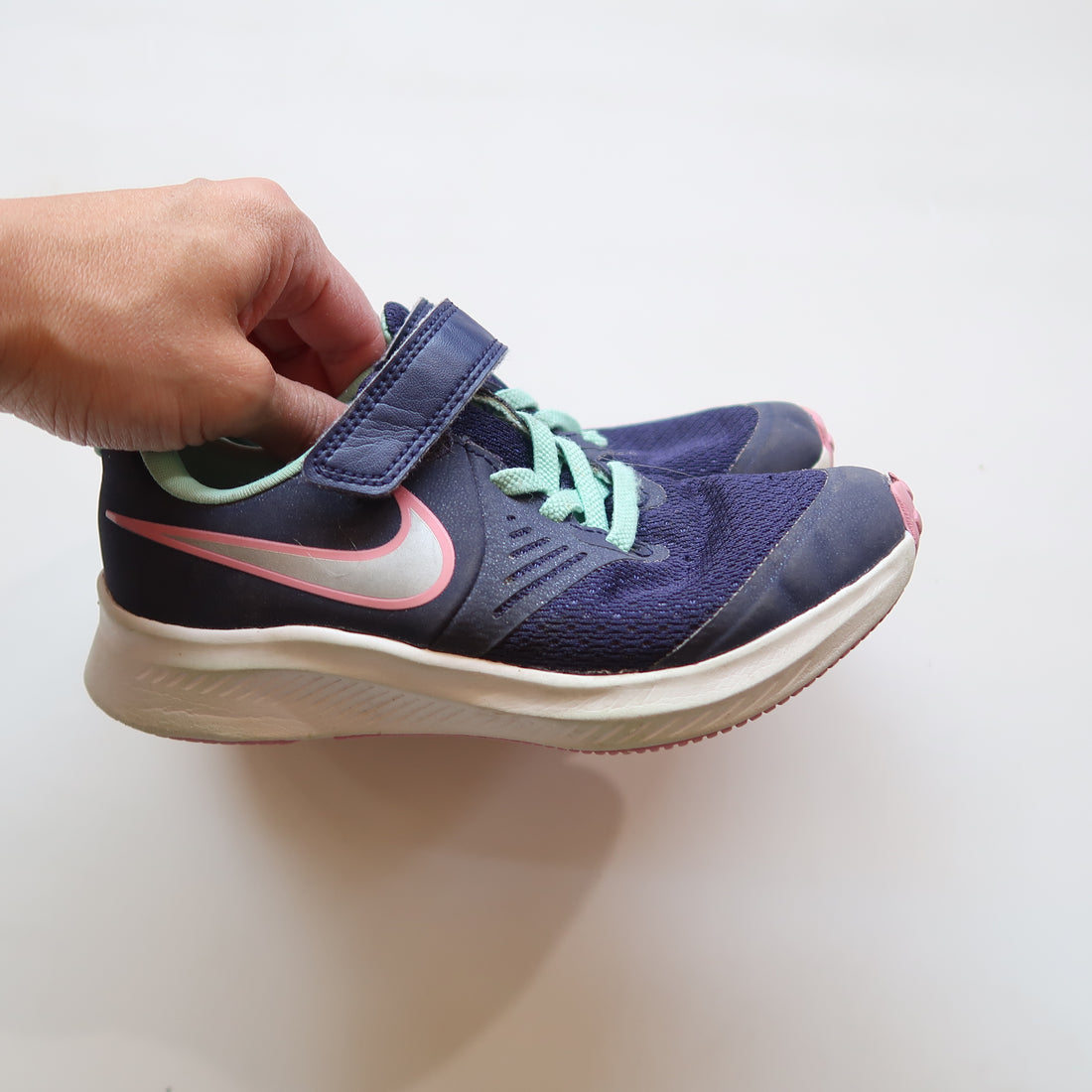 Nike - Shoes (Shoes - 12)