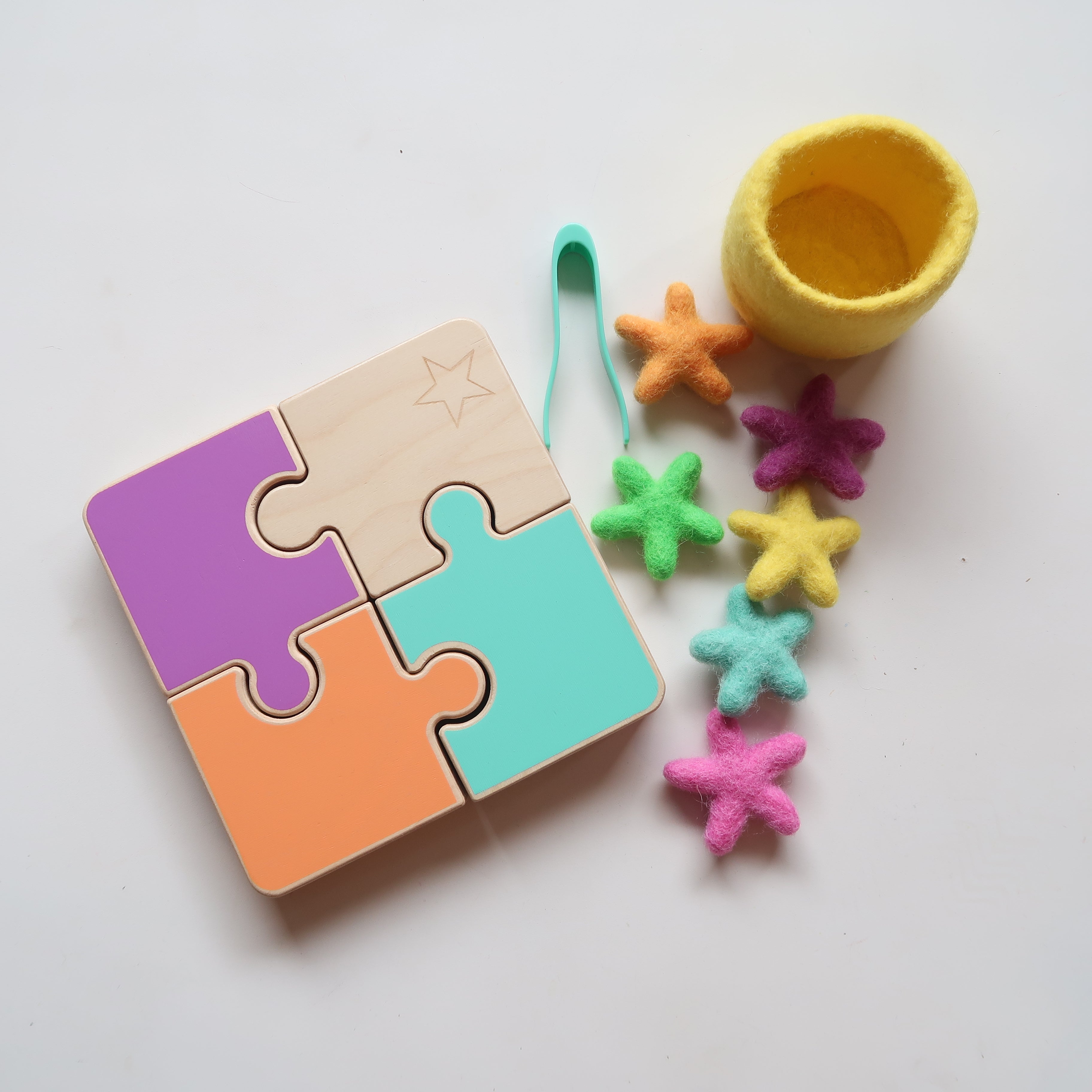 Lovevery - Chunky Puzzle and Felt Stars