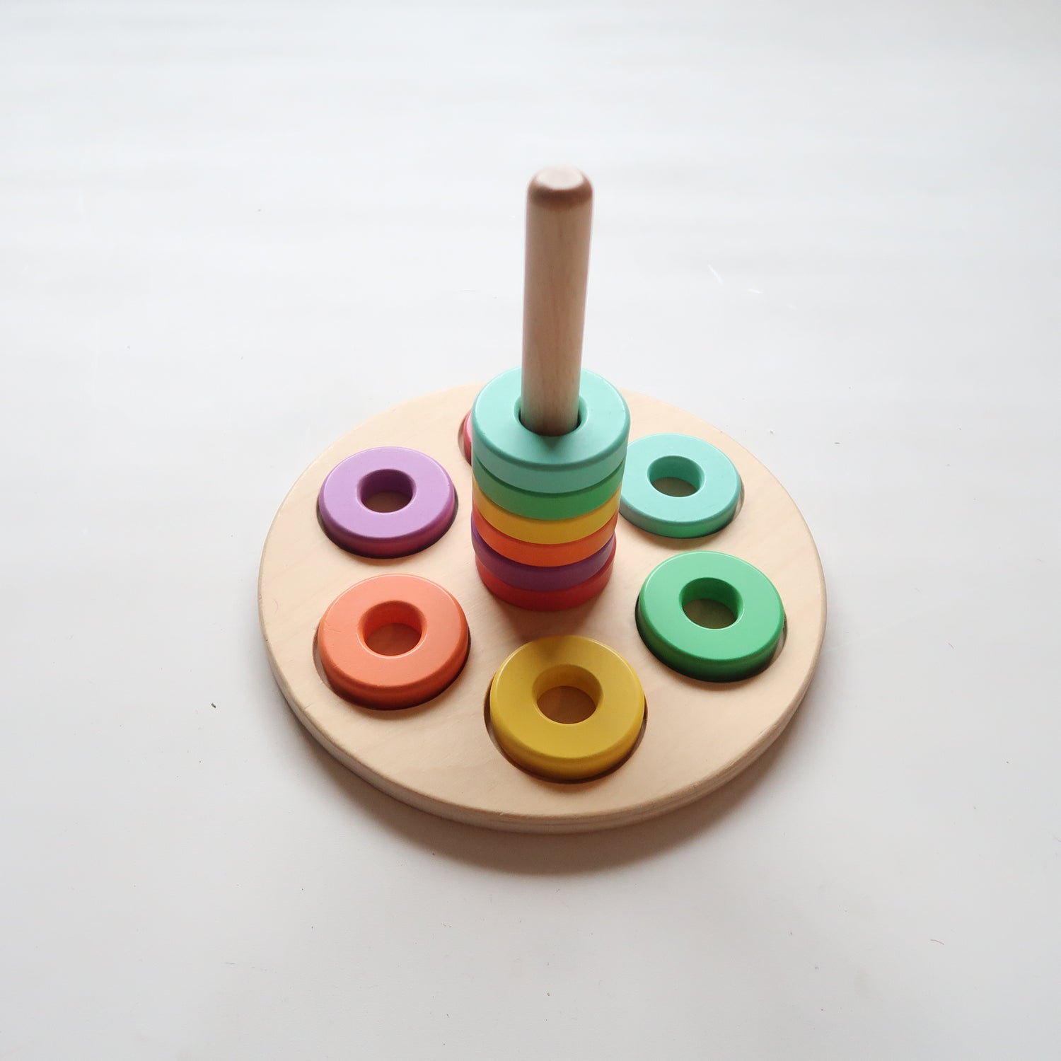 Lovevery - Flexible Wooden Ring Stacker