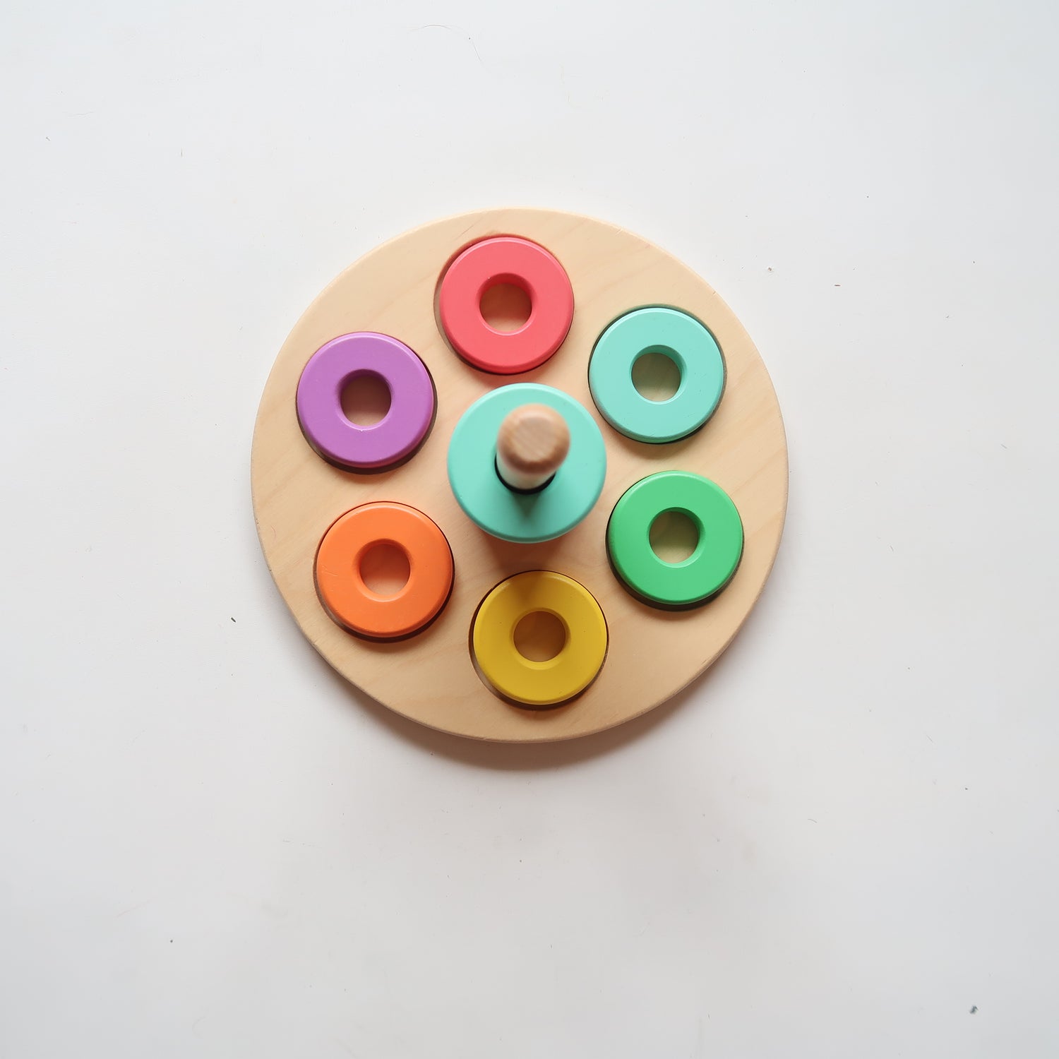 Lovevery - Flexible Wooden Ring Stacker