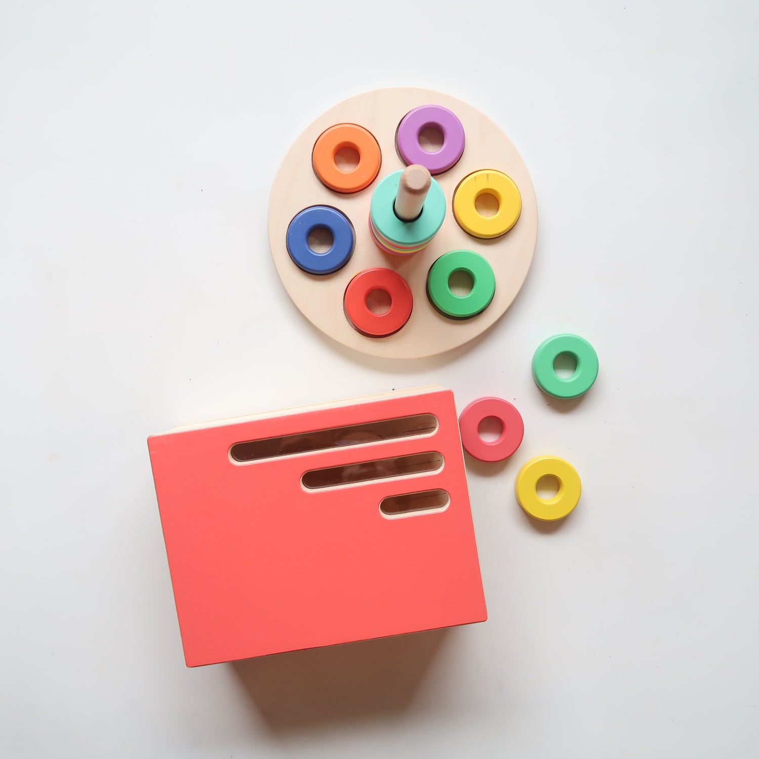 Lovevery - Flexible Wooden Ring Stacker &amp; Disc Drop