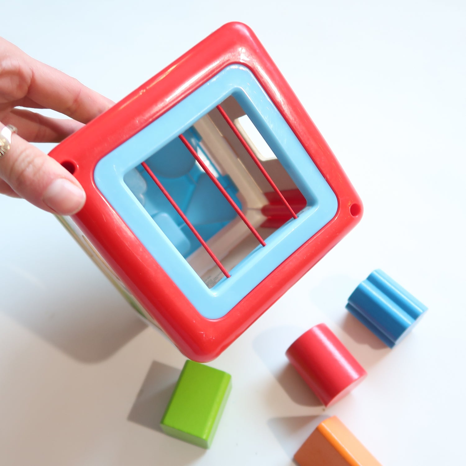 Hape - Shape Sorting Cube