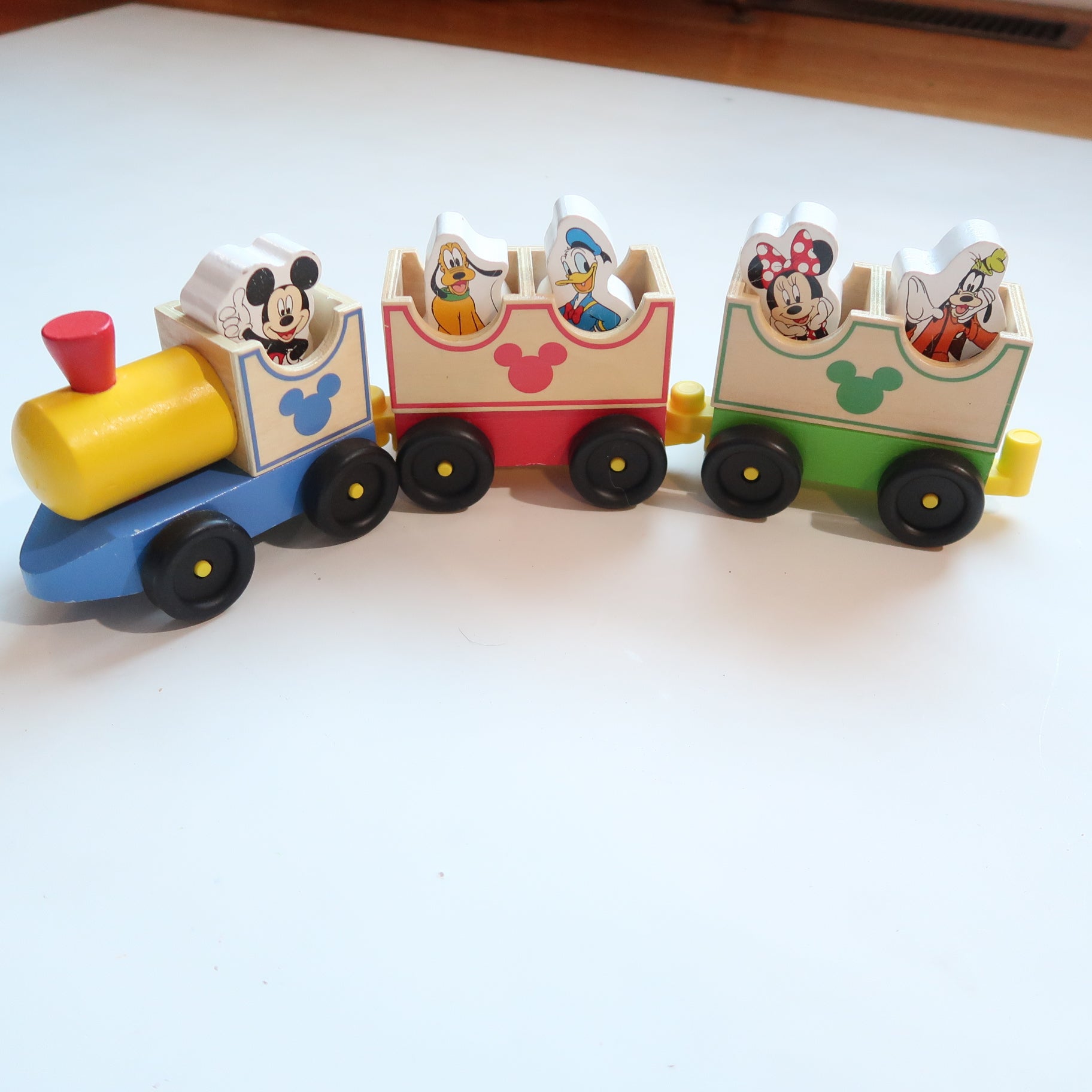 Melissa &amp; Doug - Mickey Train Set