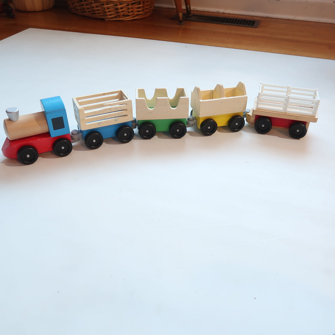 Melissa & Doug - Wooden Train Set *gently used