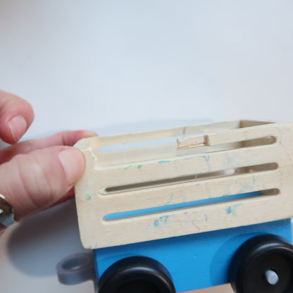 Melissa &amp; Doug - Wooden Train Set *gently used