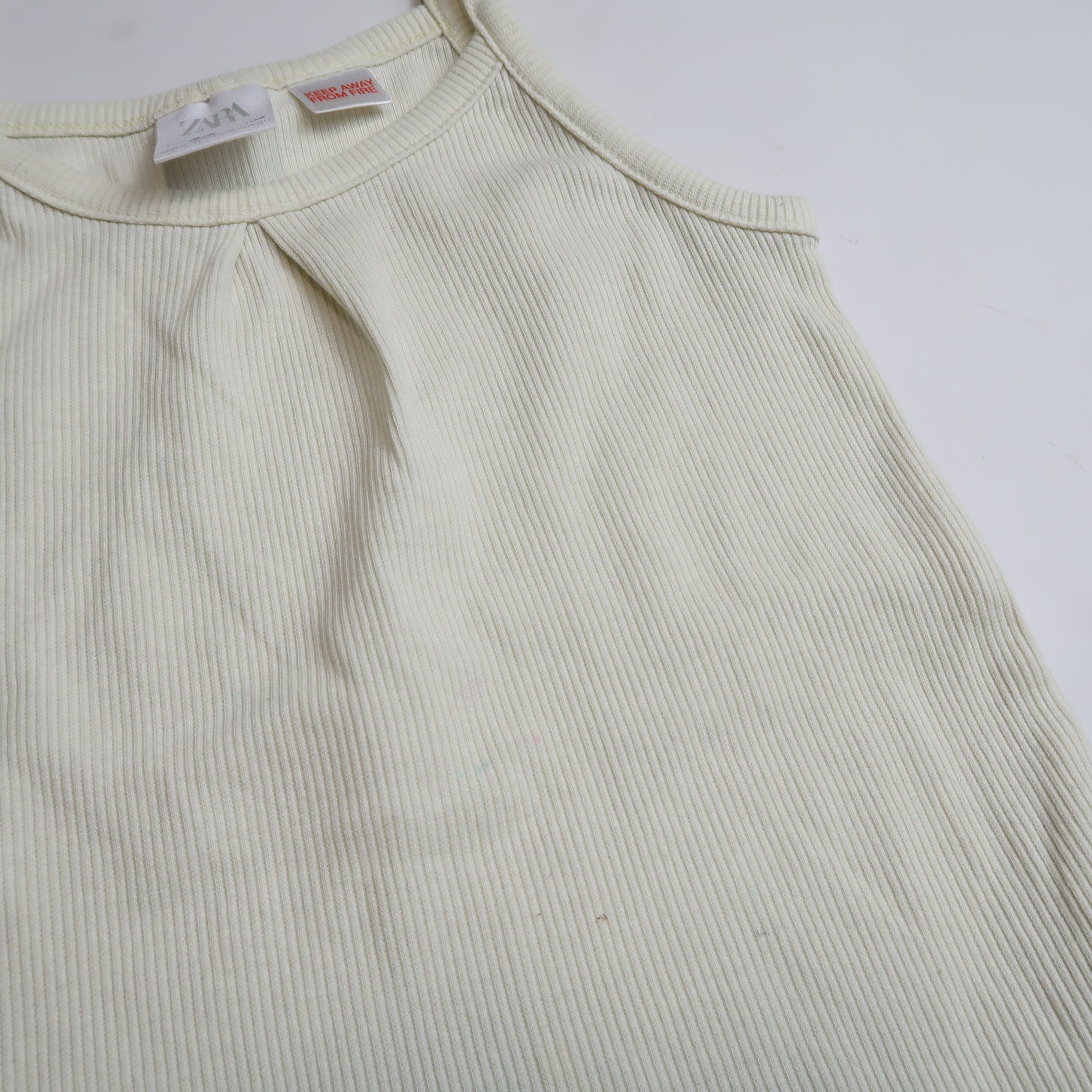 Zara - Tank (3/4Y) *faint mark