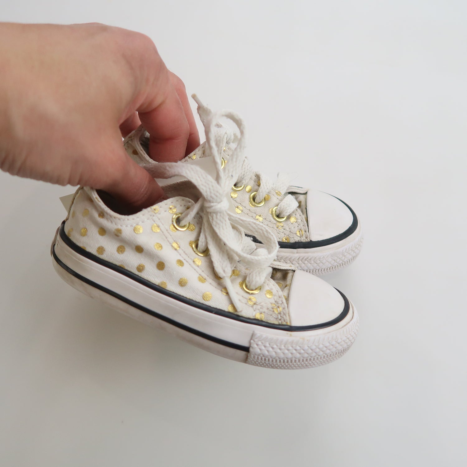 Converse - Shoes (Shoes - 5)