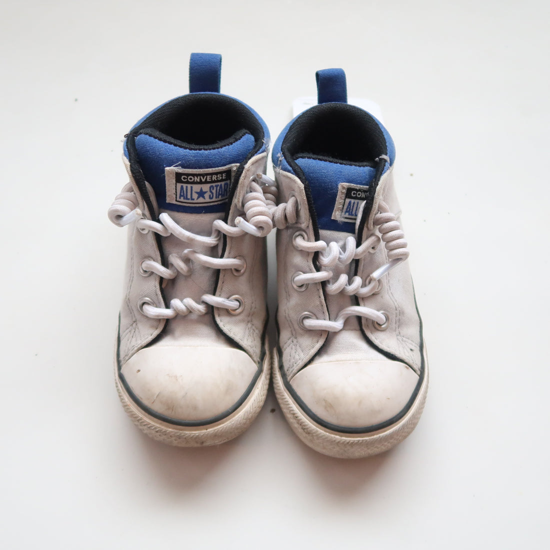 Converse - Shoes (Shoes - 7) *gently used