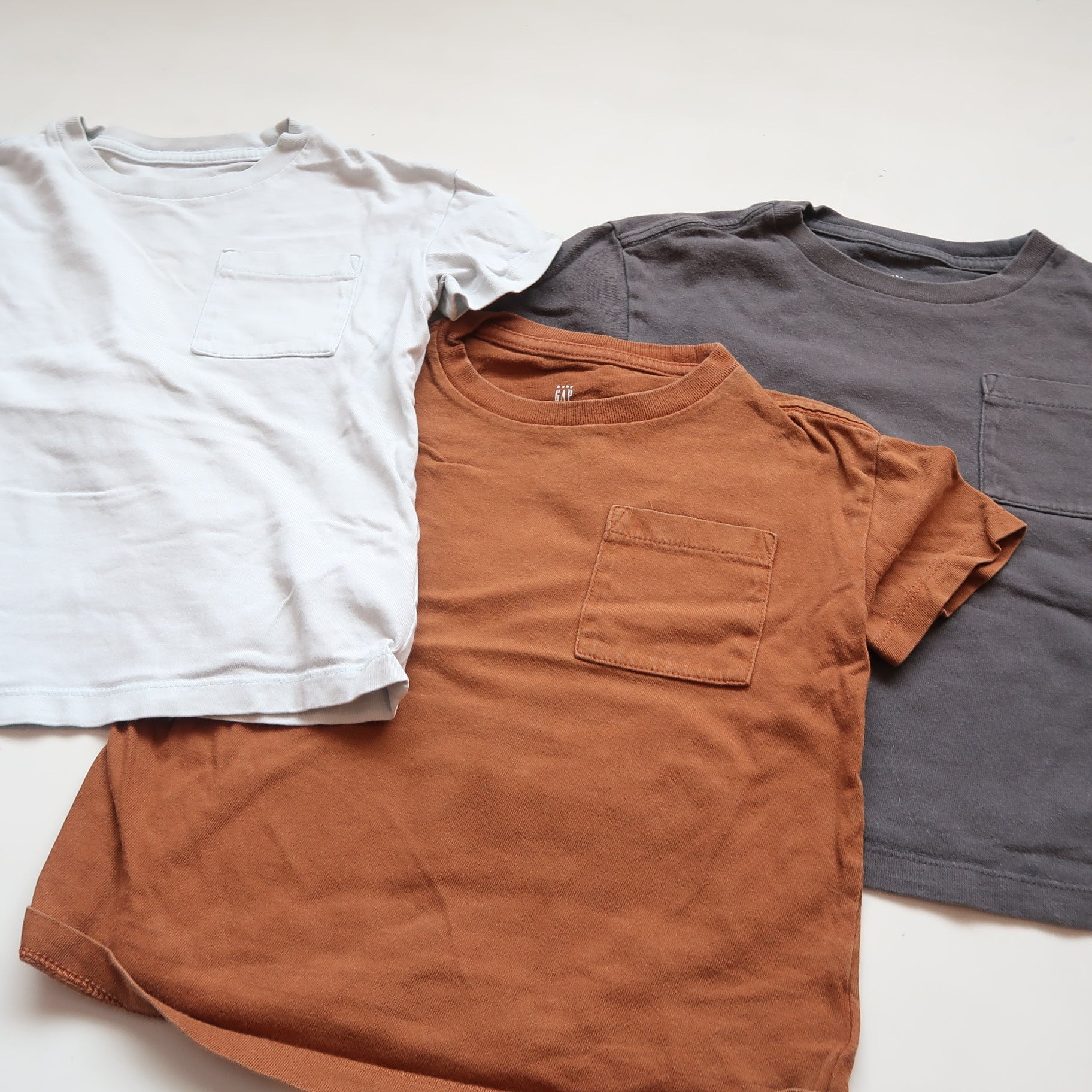 Gap - T-Shirt (3T) *gently used